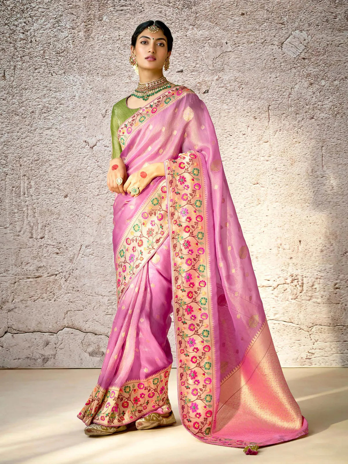 Polished Pink Banarasi Silk Saree Floral Embroidered New Online