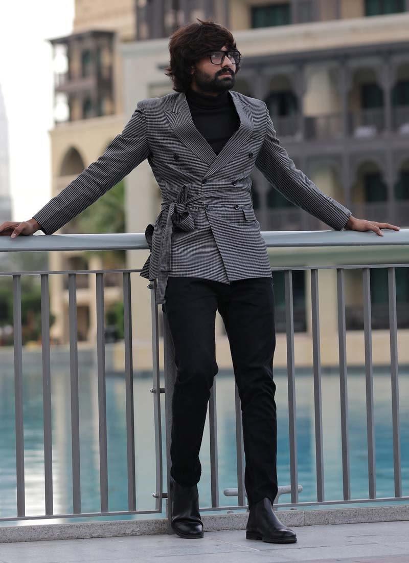 Peak Lapel Collar Grey Color Double Breasted Structured Fit Blazer Official Site