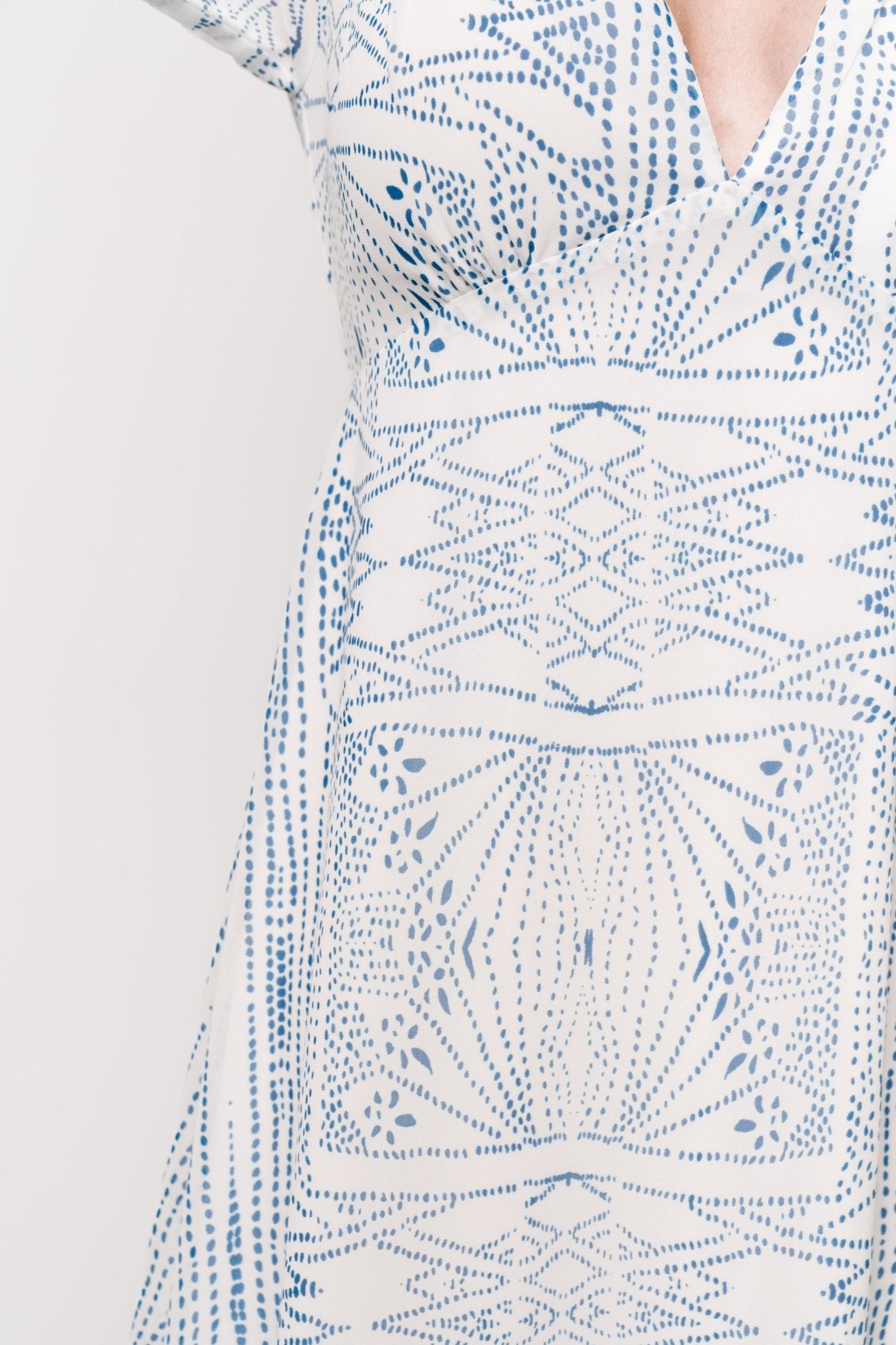 Skyla Deep V Maxi Dress | Blue Print Buy Cheap With Paypal