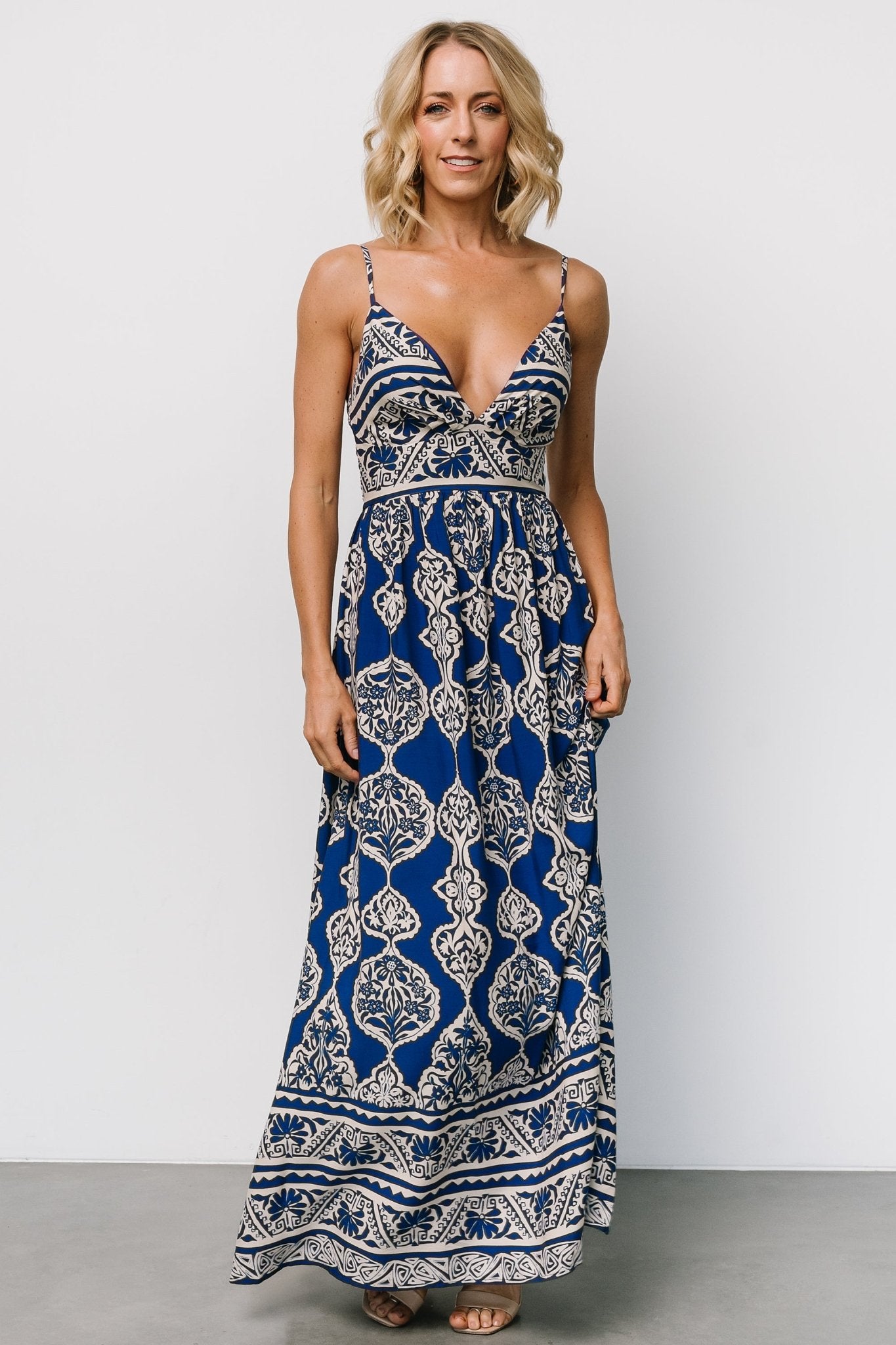 Davinah V Neck Maxi Dress | Blue Print Sale Footlocker Pictures