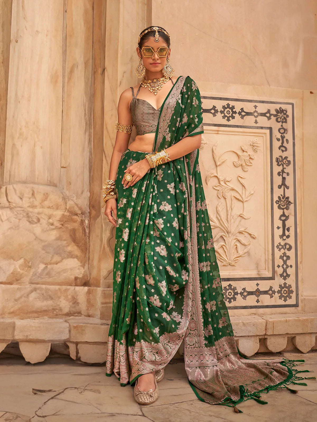 Graceful Green Georgette Saree with Weaving Butta Border Free Shipping 2025 Unisex