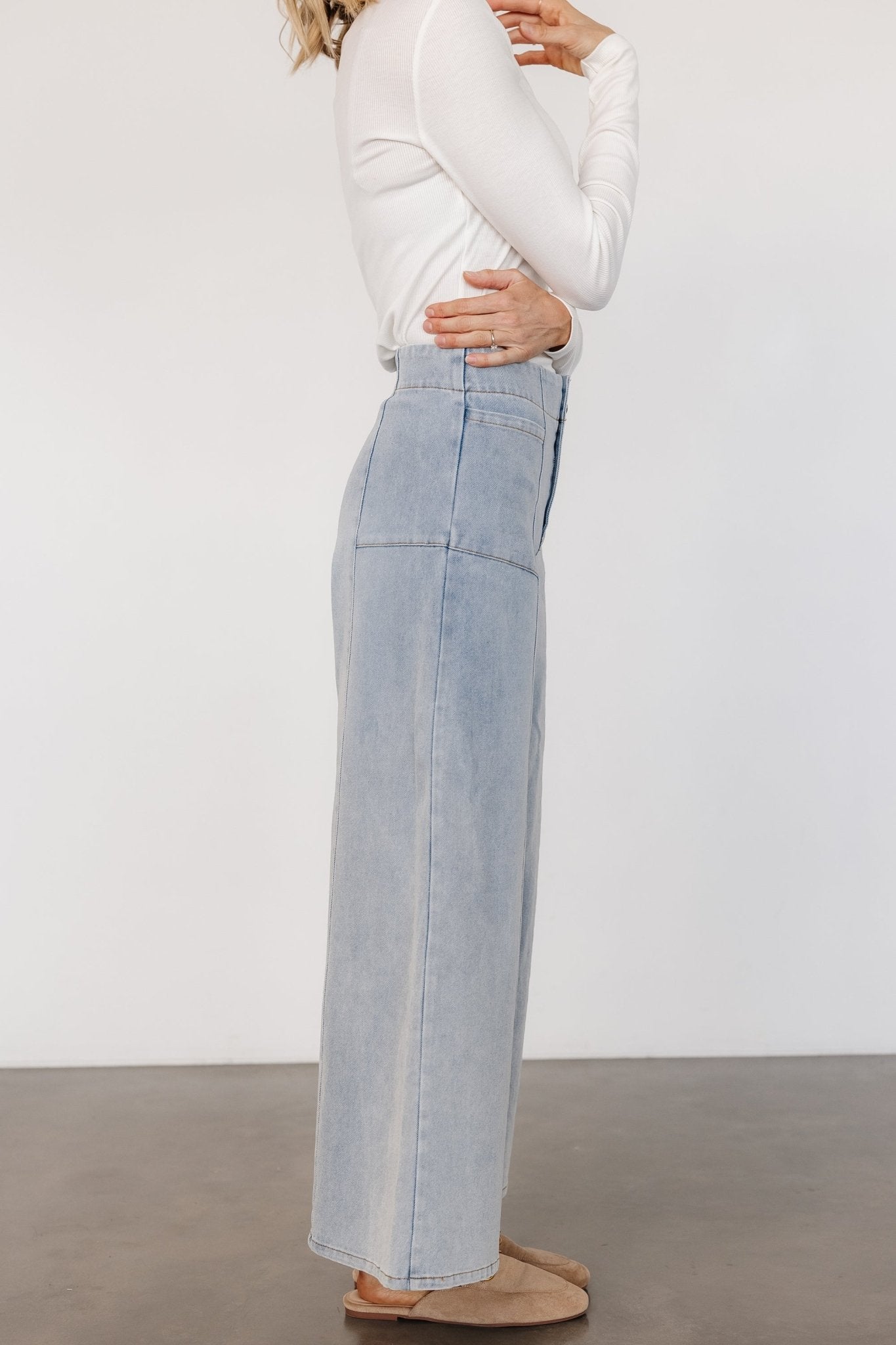 Emmi Mid Rise Wide Leg Jeans | Light Wash Visa Payment