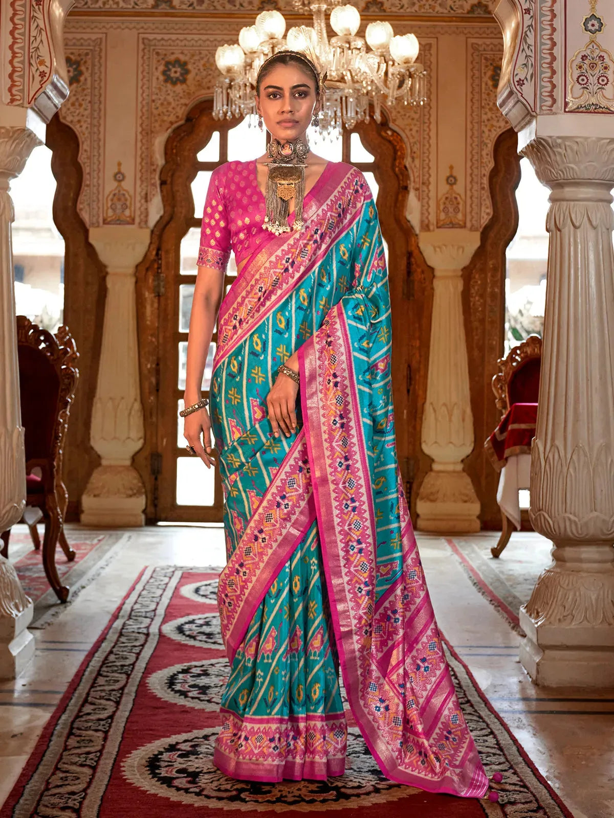 Fabulous Turquoise Blue Silk Designer Patola Saree Discount For Sale