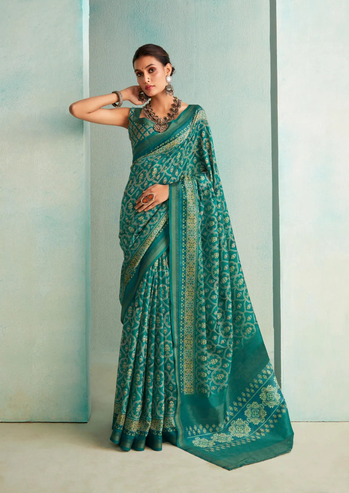 Elegant Teal Green Handloom Silk Weave Saree Reliable For Sale