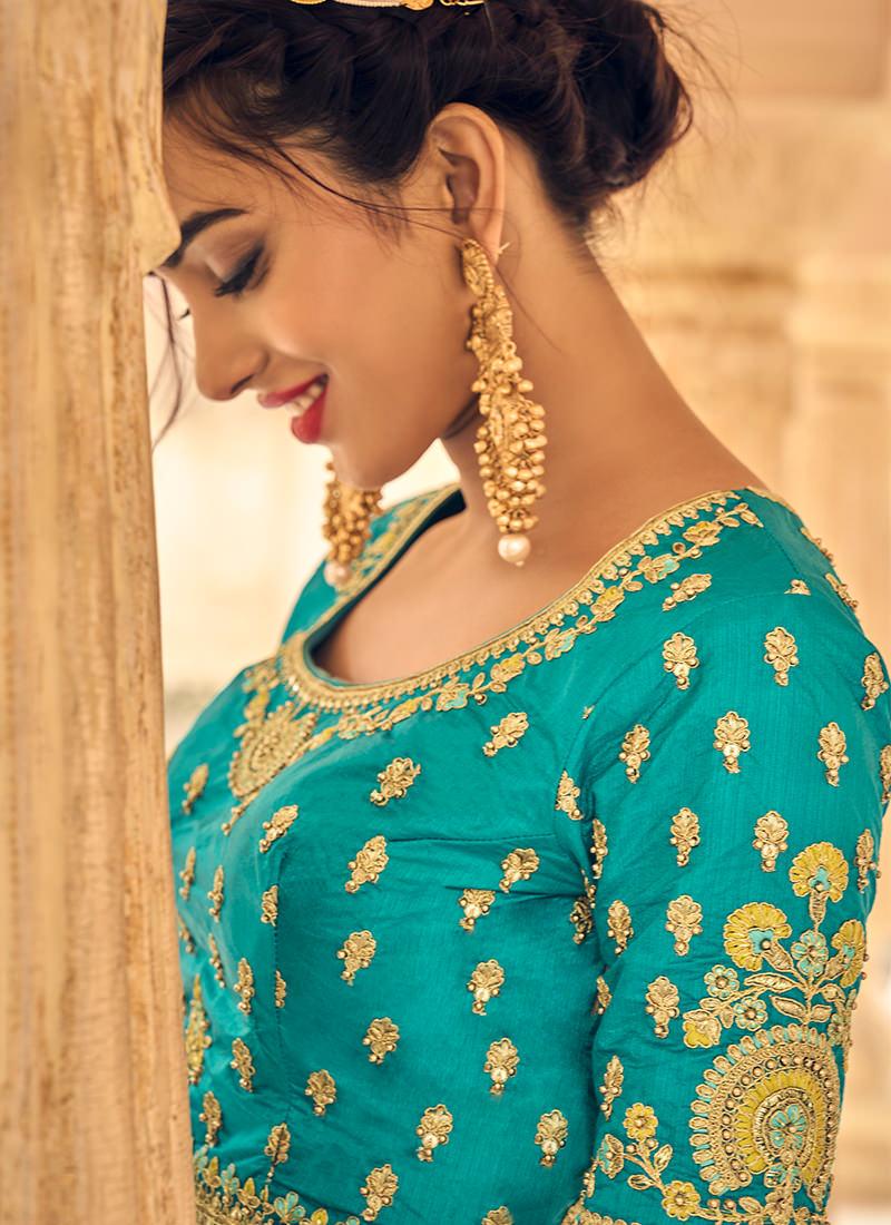 Pine Green Heavy Embroidery Work Chaniya Fashionable Online