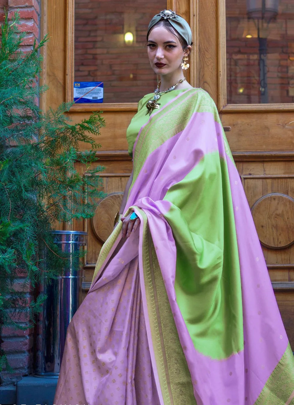 Classic Mauve-Mint Green Handloom Silk Trendy Saree Outlet Clearance