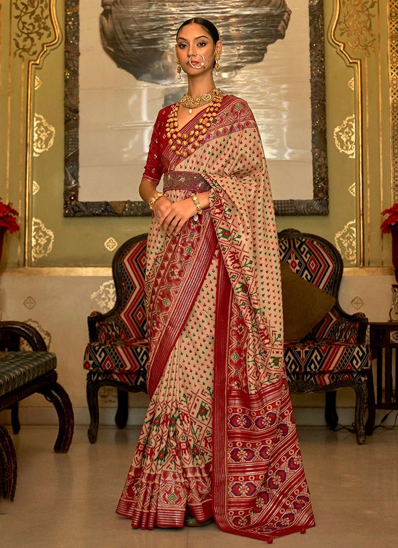 Exquisite Luxurious Red and Green Silk Saree with Intricate Blouse Cheap Sale Wholesale Pice