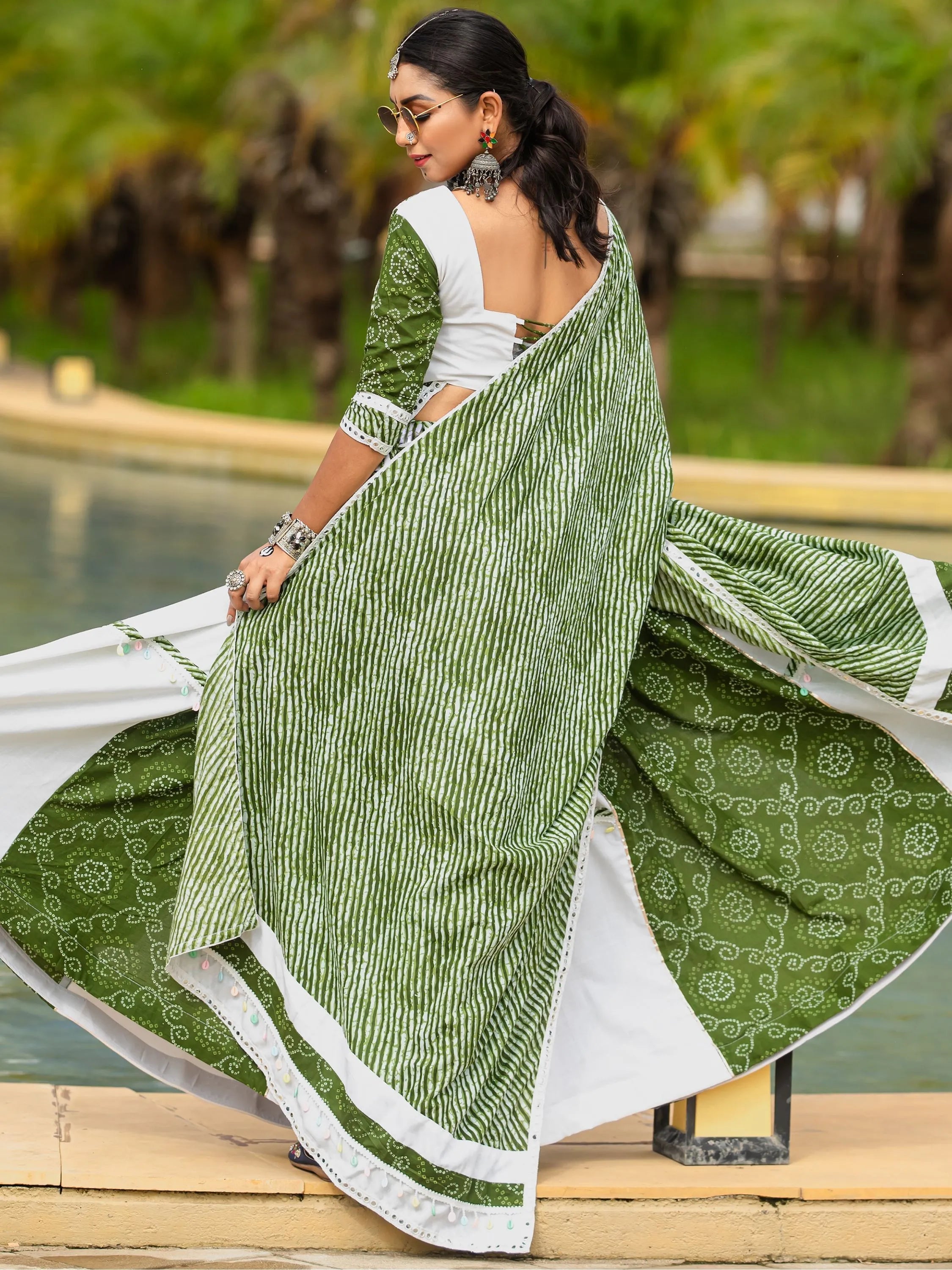 Green and White Flared Rajwadi Navratri  Lehenga Choli Many Kinds Of Cheap Pice