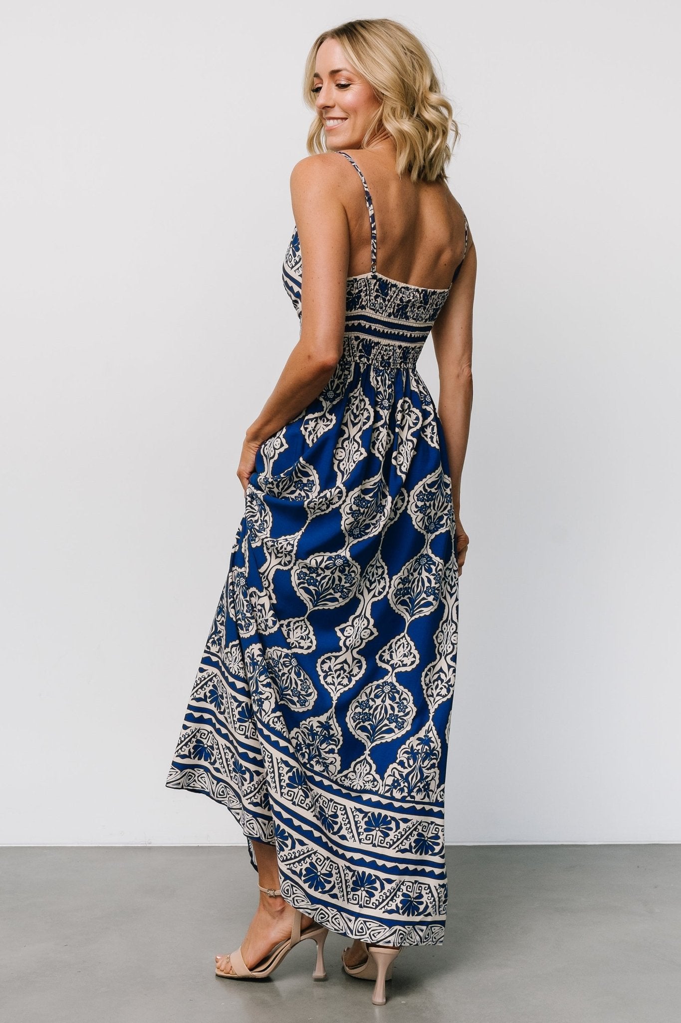 Davinah V Neck Maxi Dress | Blue Print Sale Footlocker Pictures