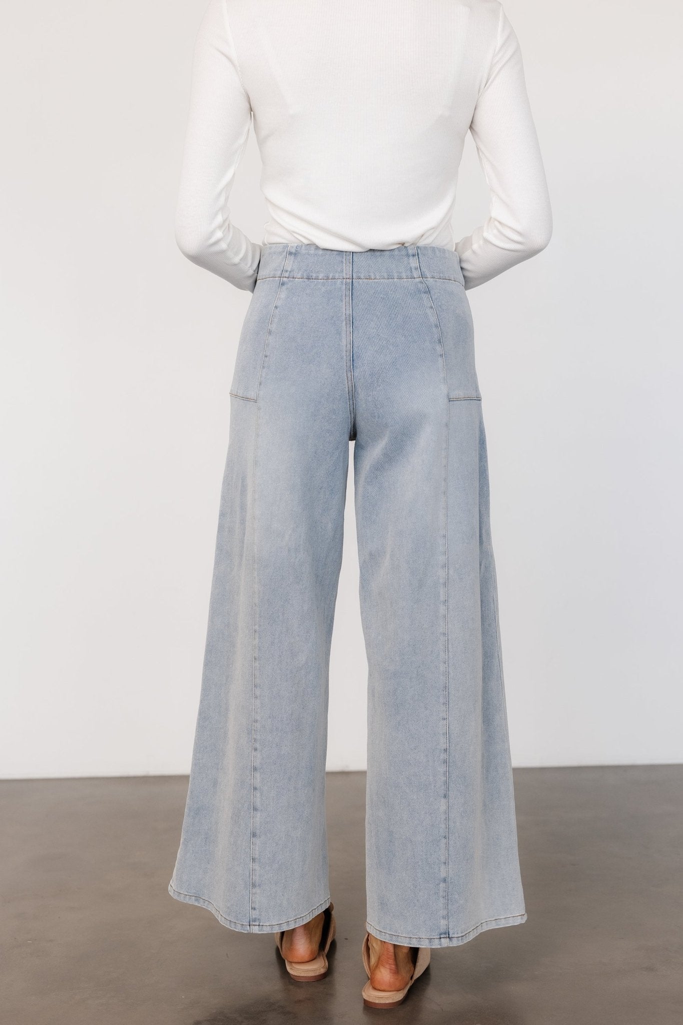 Emmi Mid Rise Wide Leg Jeans | Light Wash Visa Payment