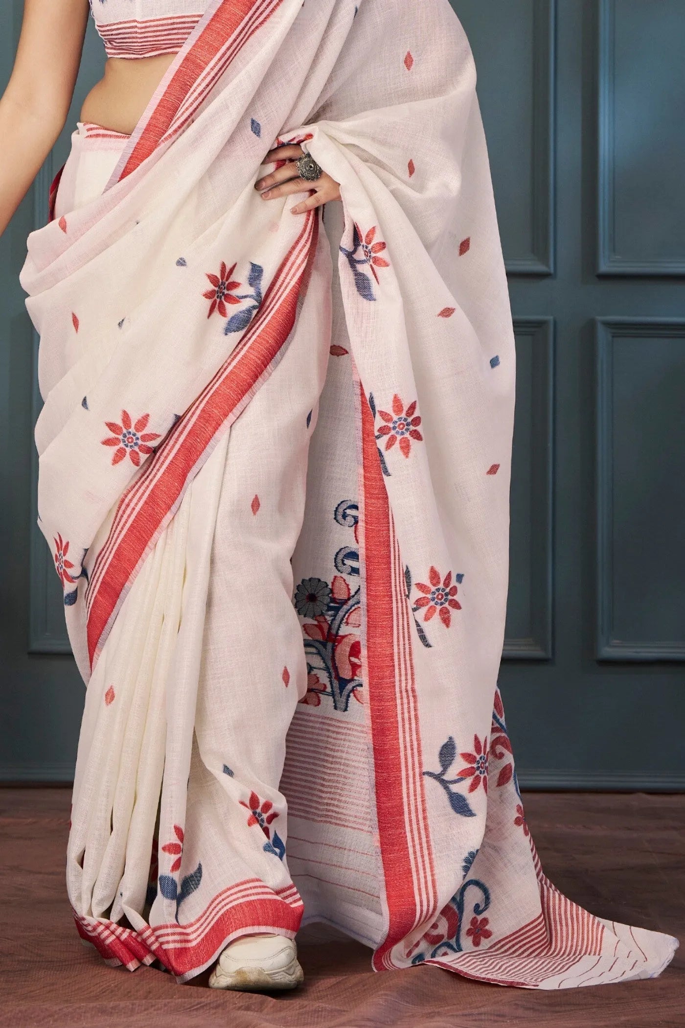 Clam Shell White Handloom Linen Saree Cheap Fake