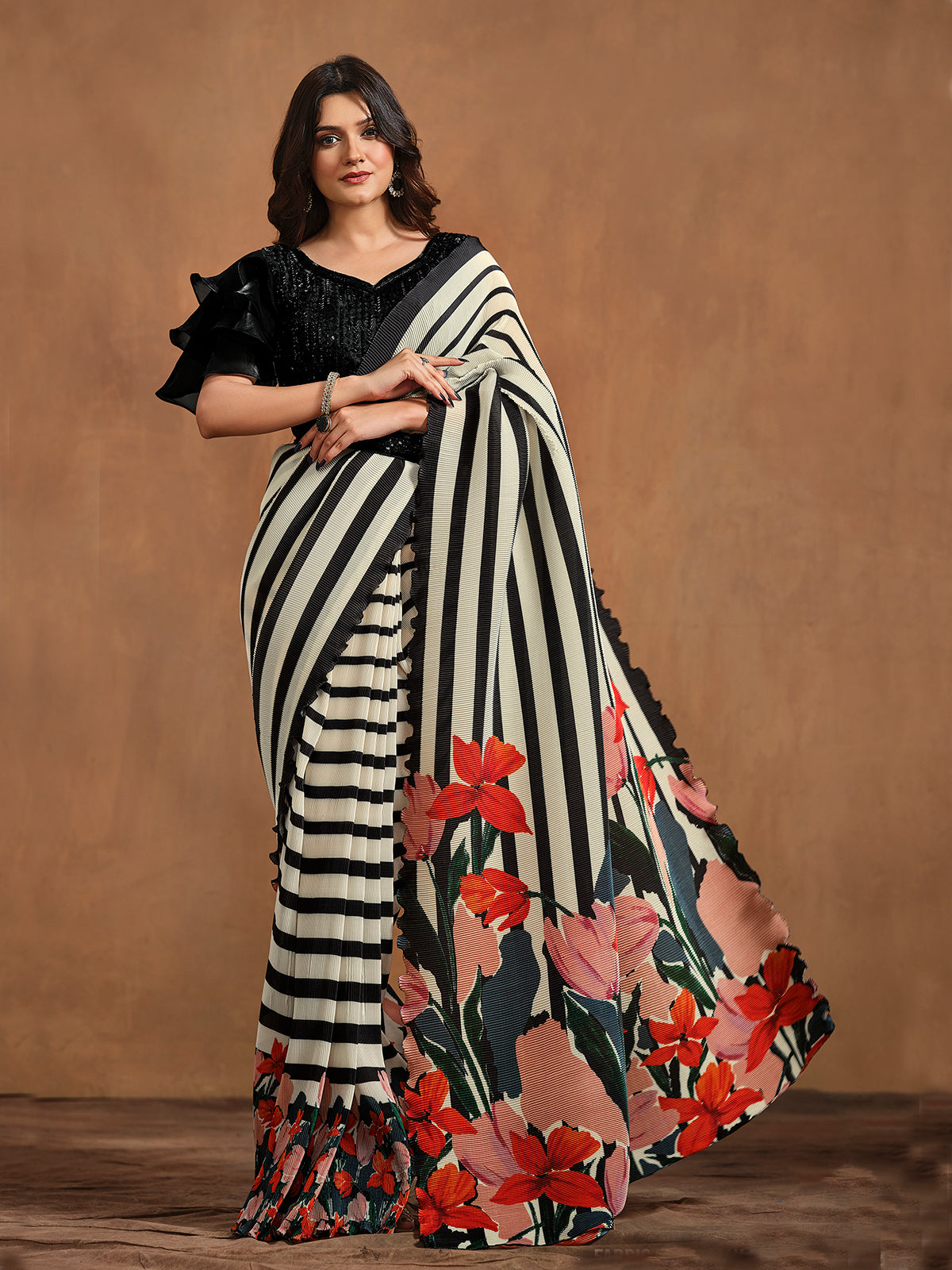 Classic Black-White Satin Silk Printed Ready To Wear Saree Discount In China