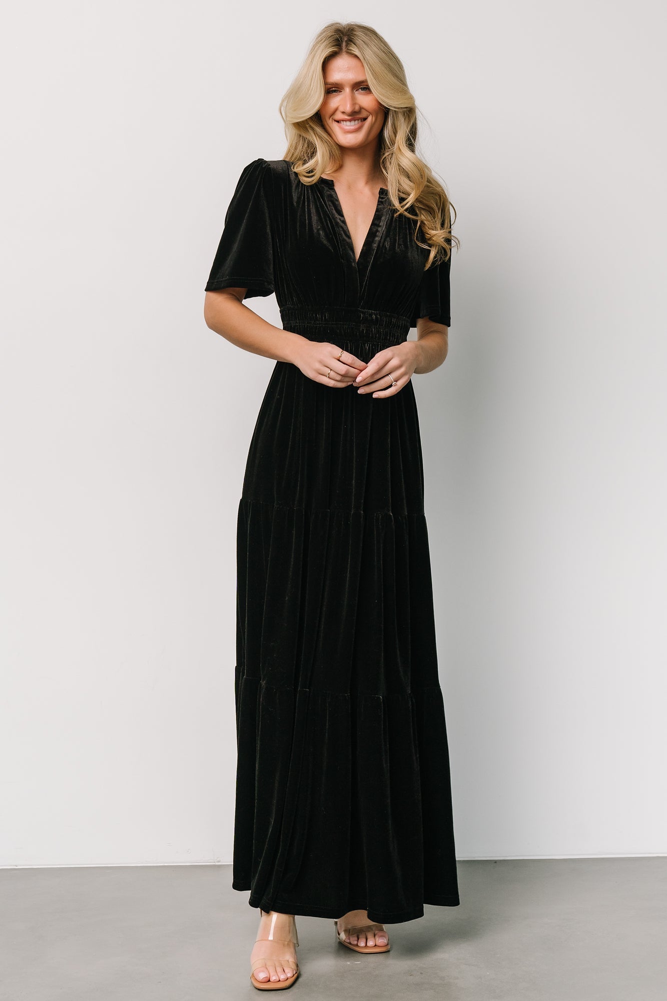 Artemis Velvet Maxi Dress | Black Clearance Pices