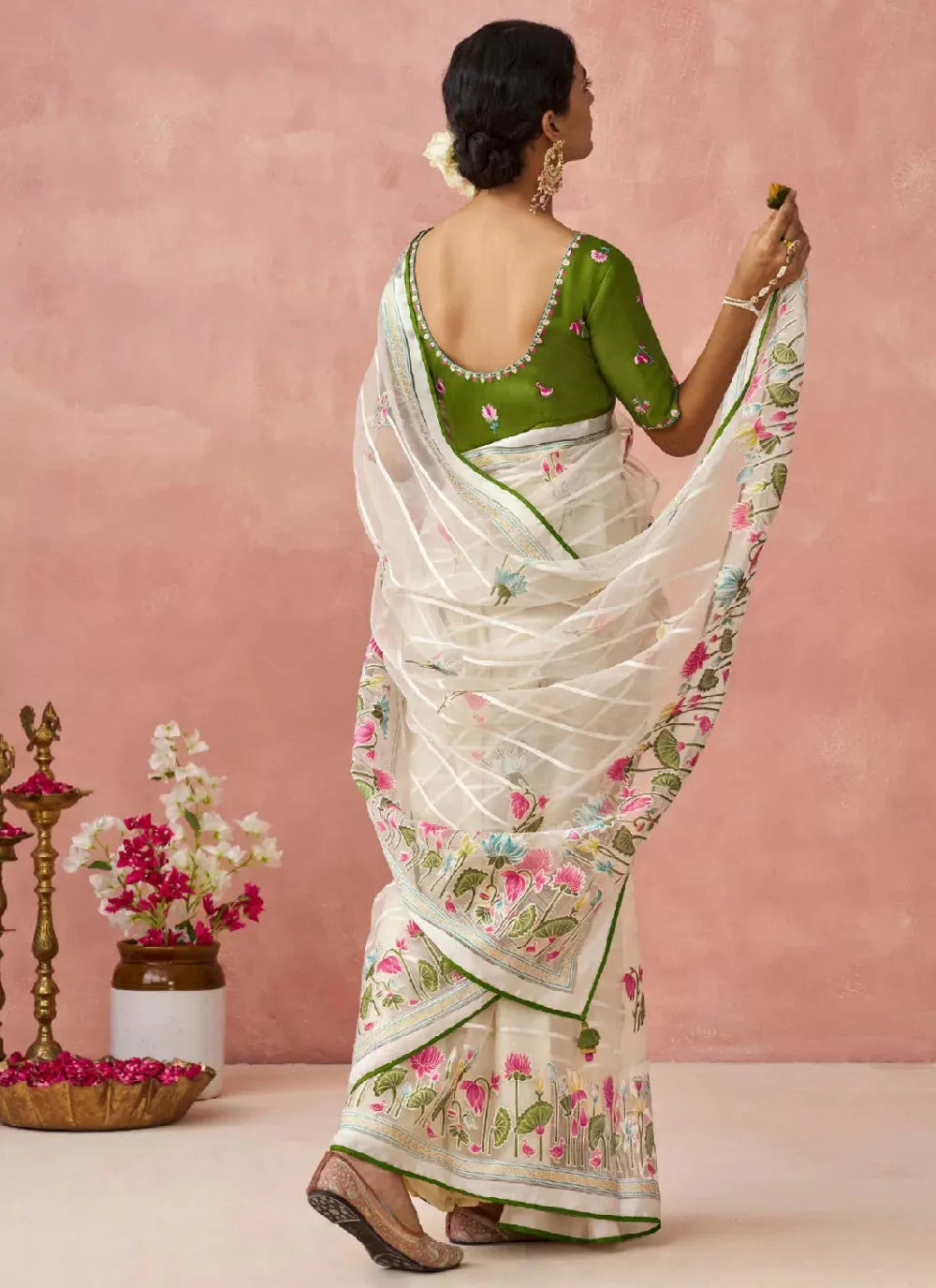 Off White Colored Printed Woven Worked Designer Saree Recommend