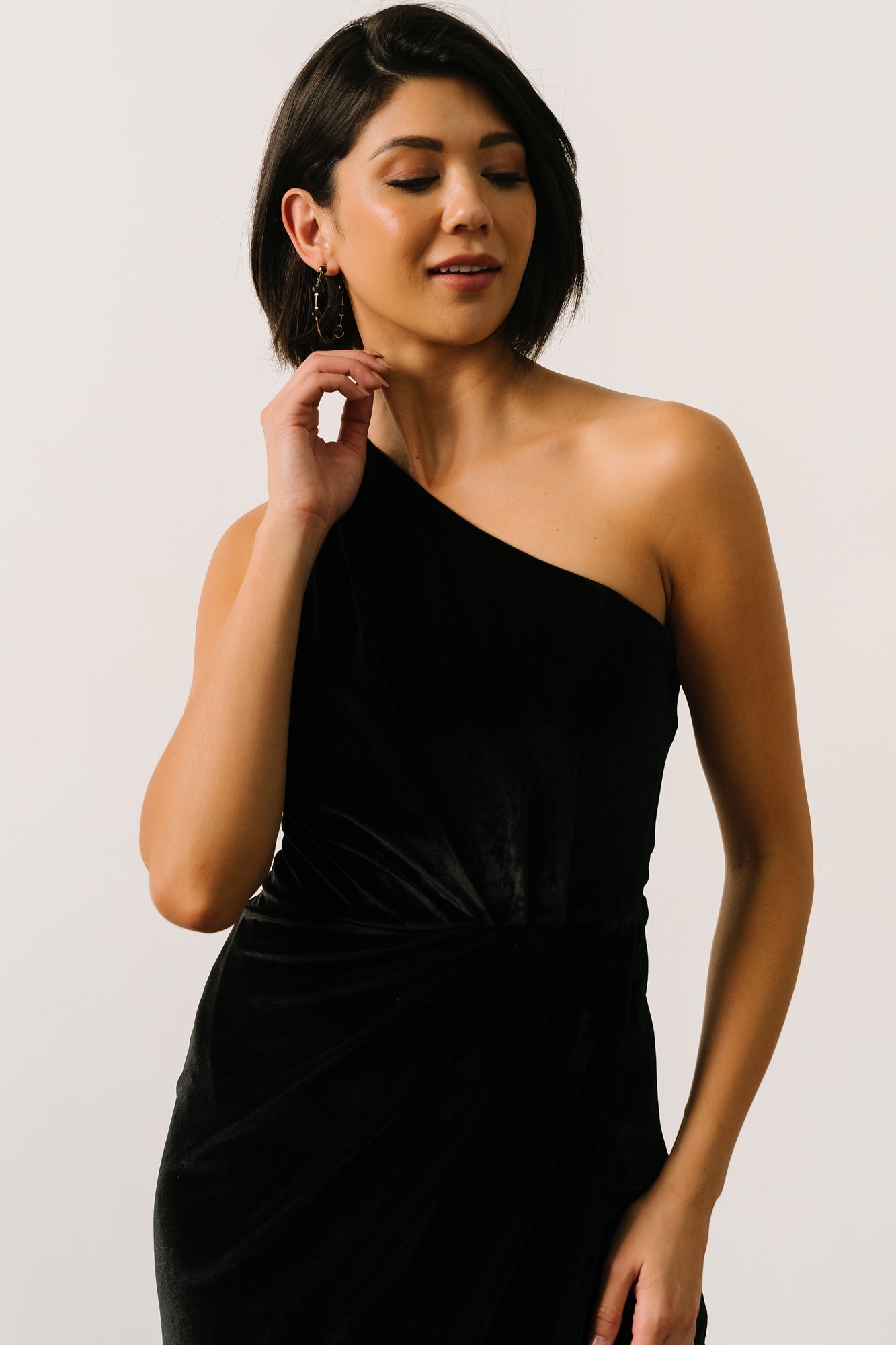 Kourtney Velvet One Shoulder Midi Dress | Black Popular