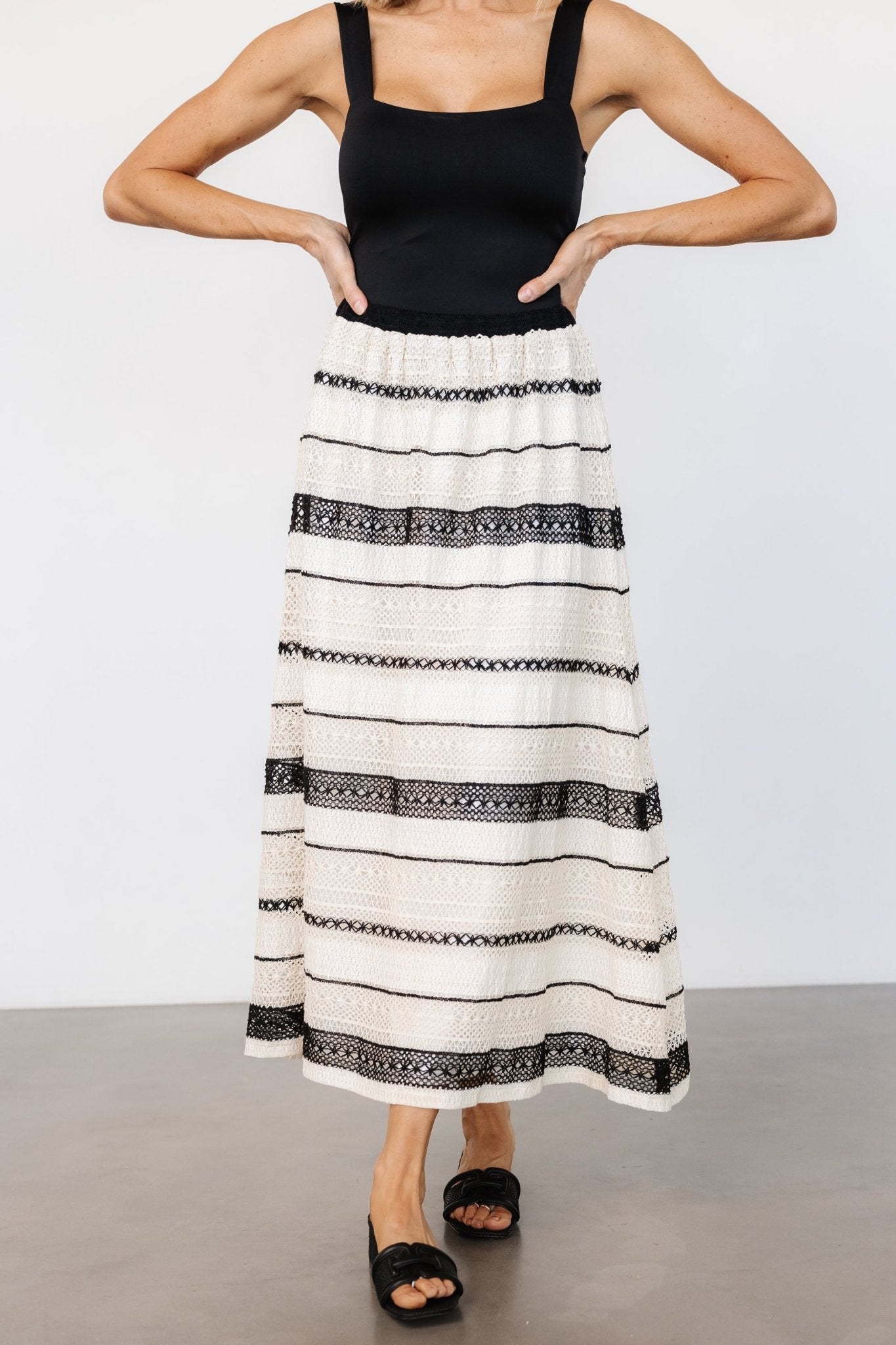 Alondra Woven Skirt | Cream + Black 2025 New