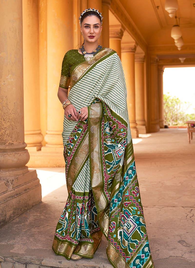 Eye-captivating Green Color Silk Material Patola Printed Saree Discount Cost