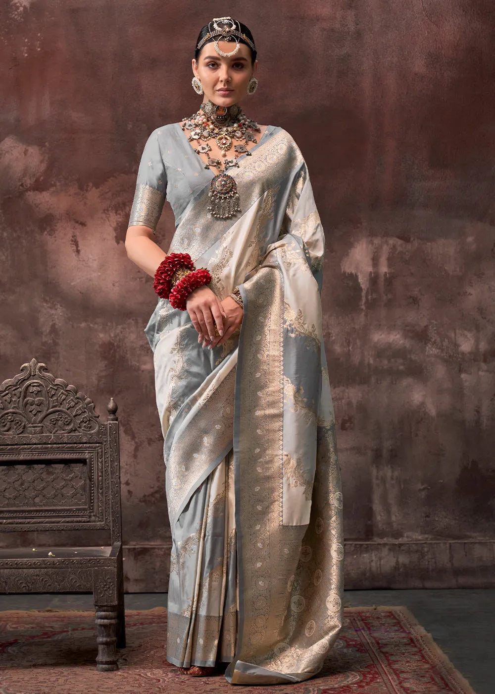 Gorgeous Grey-Cream Rangkaat Handloom Silk Saree Many Kinds Of Cheap Online