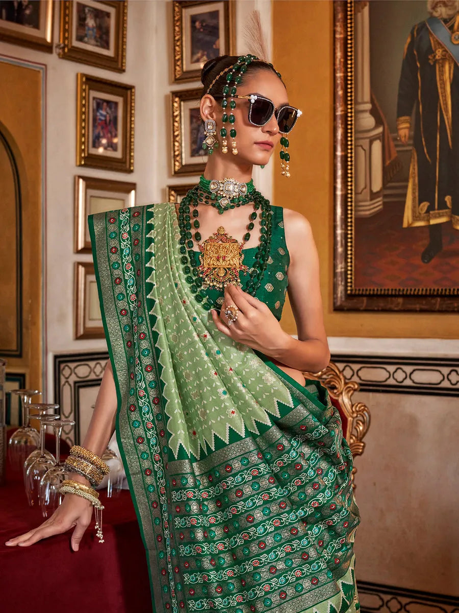 Vibrant Green Silk Saree with Traditional Patola Design Professional Cheap Pice