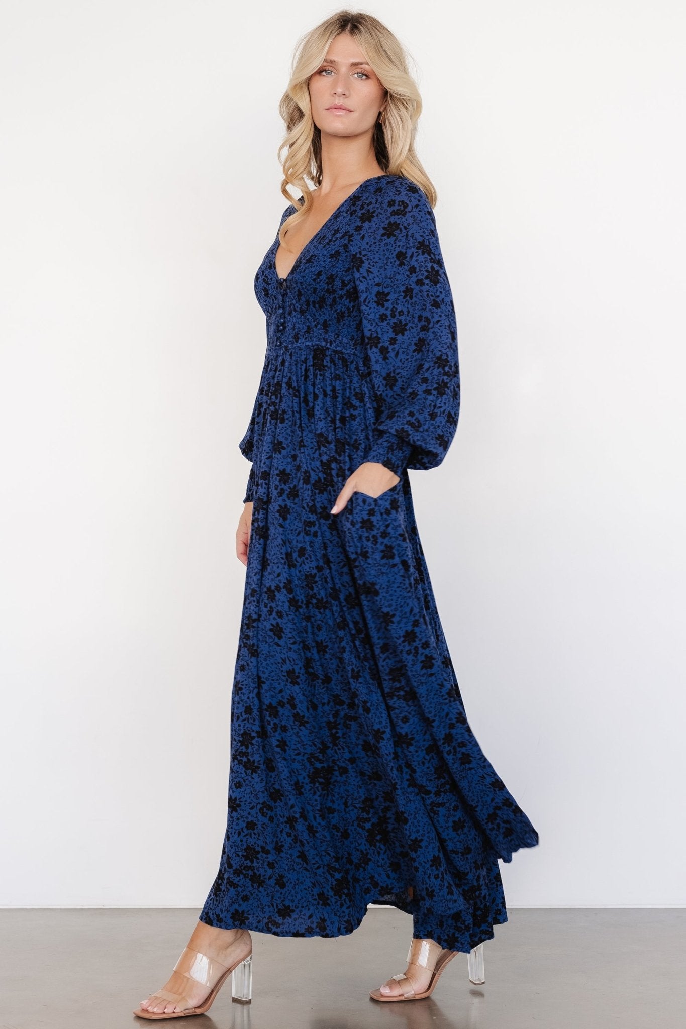 Anya Maxi Dress | Vintage Navy Floral Outlet Top Quality