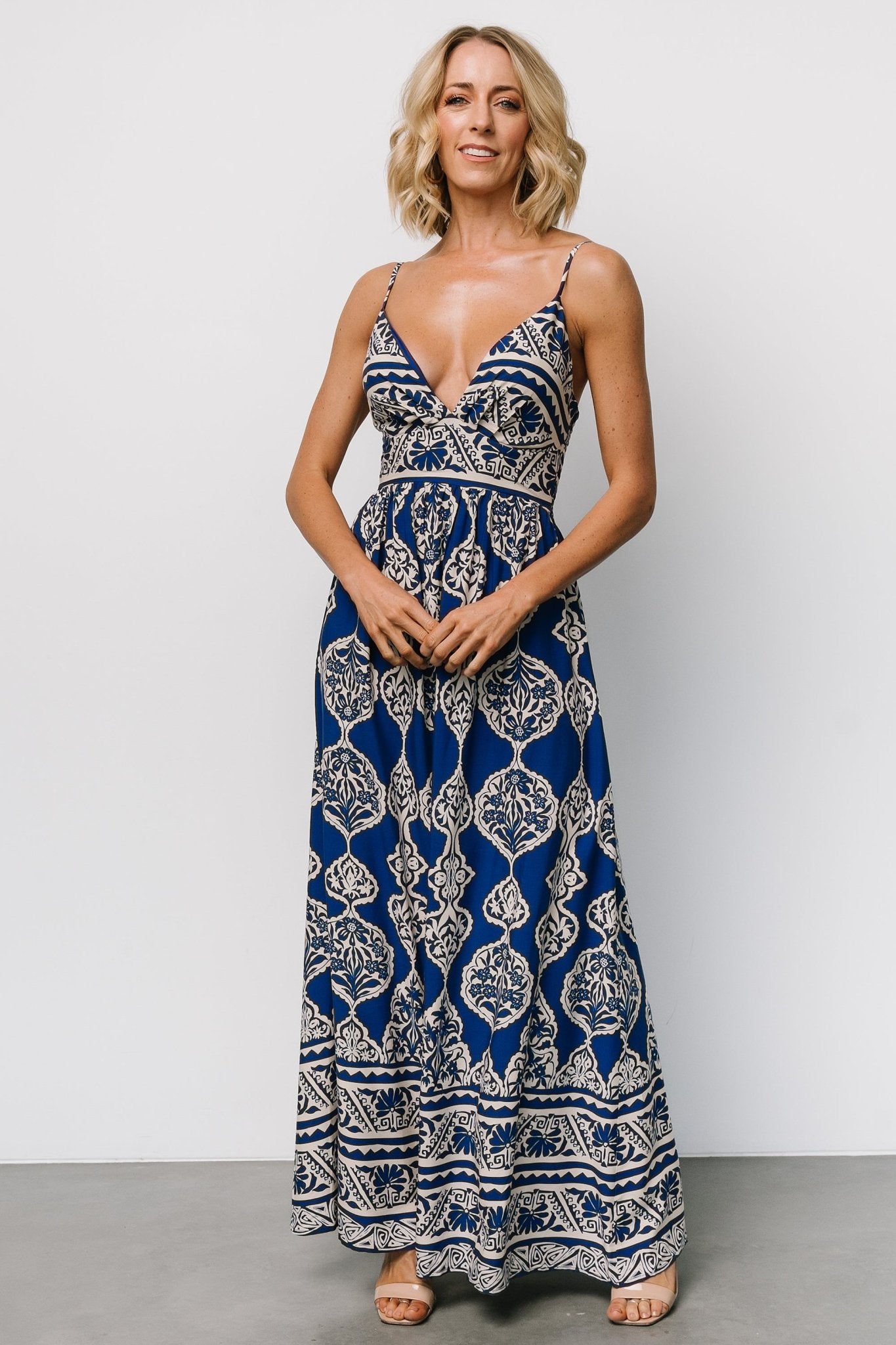 Davinah V Neck Maxi Dress | Blue Print Sale Footlocker Pictures