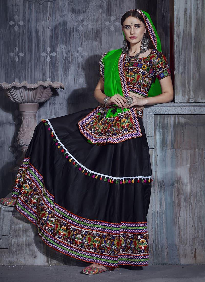 Designer Chaniya Choli For Navratri With Green Dupatta Clearance Official Site