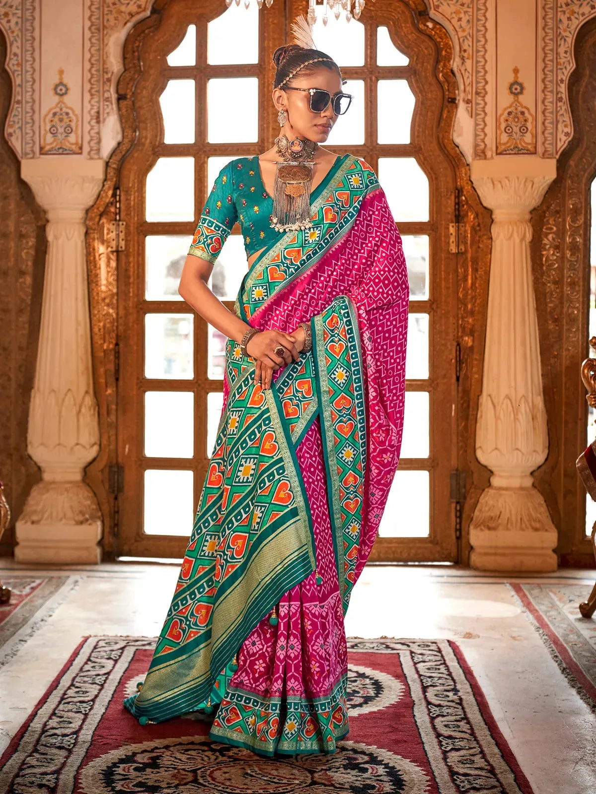 Ravishing Rani Pink Silk Designer Patola Saree Sale Huge Surprise