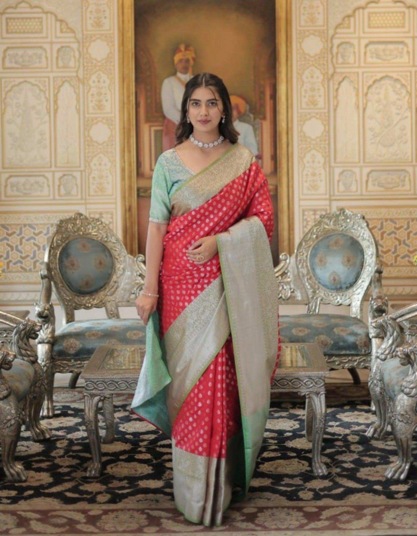 Traditional Red Banarasi Silk Saree with Green Border Outlet Amazing Pice