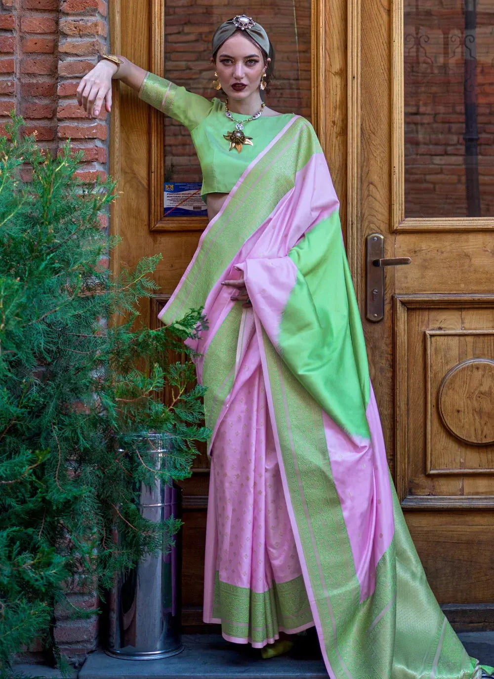 Classic Mauve-Mint Green Handloom Silk Trendy Saree Outlet Clearance