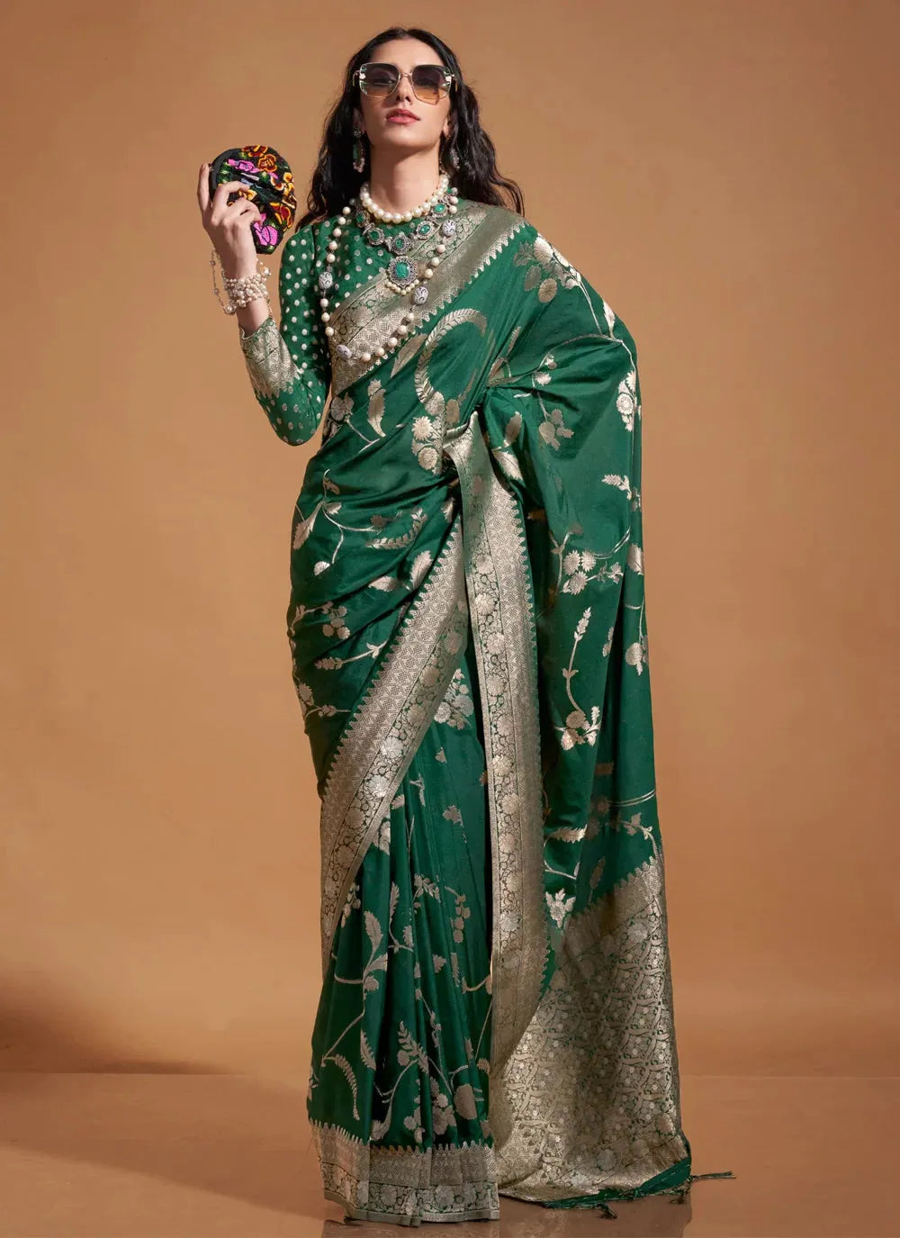 Classic Contemporary Hand Woven Dark Green Silk Saree Release Dates Cheap Online