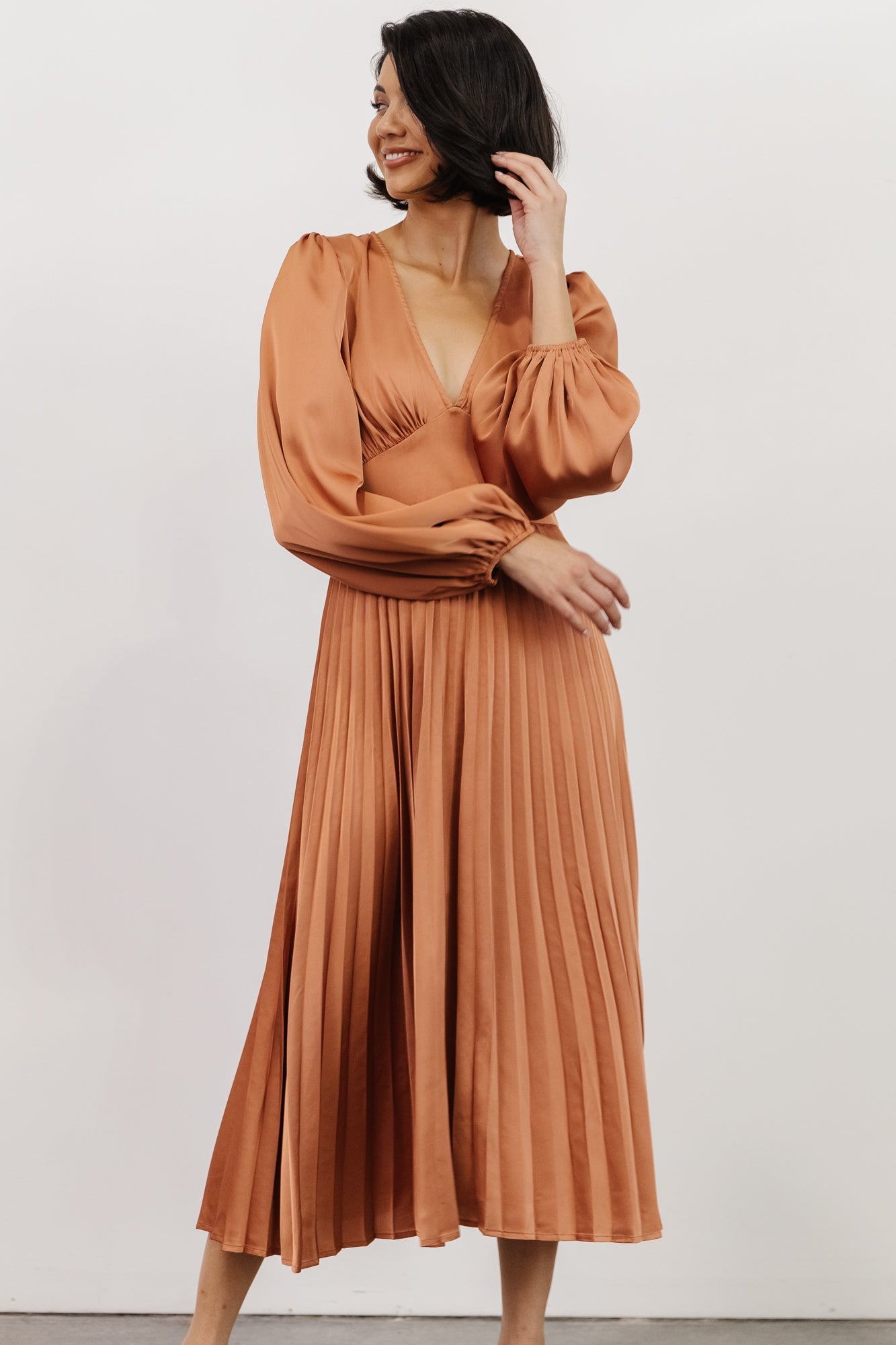 Louie Pleated Midi Dress | Salmon Nicekicks Cheap Pice