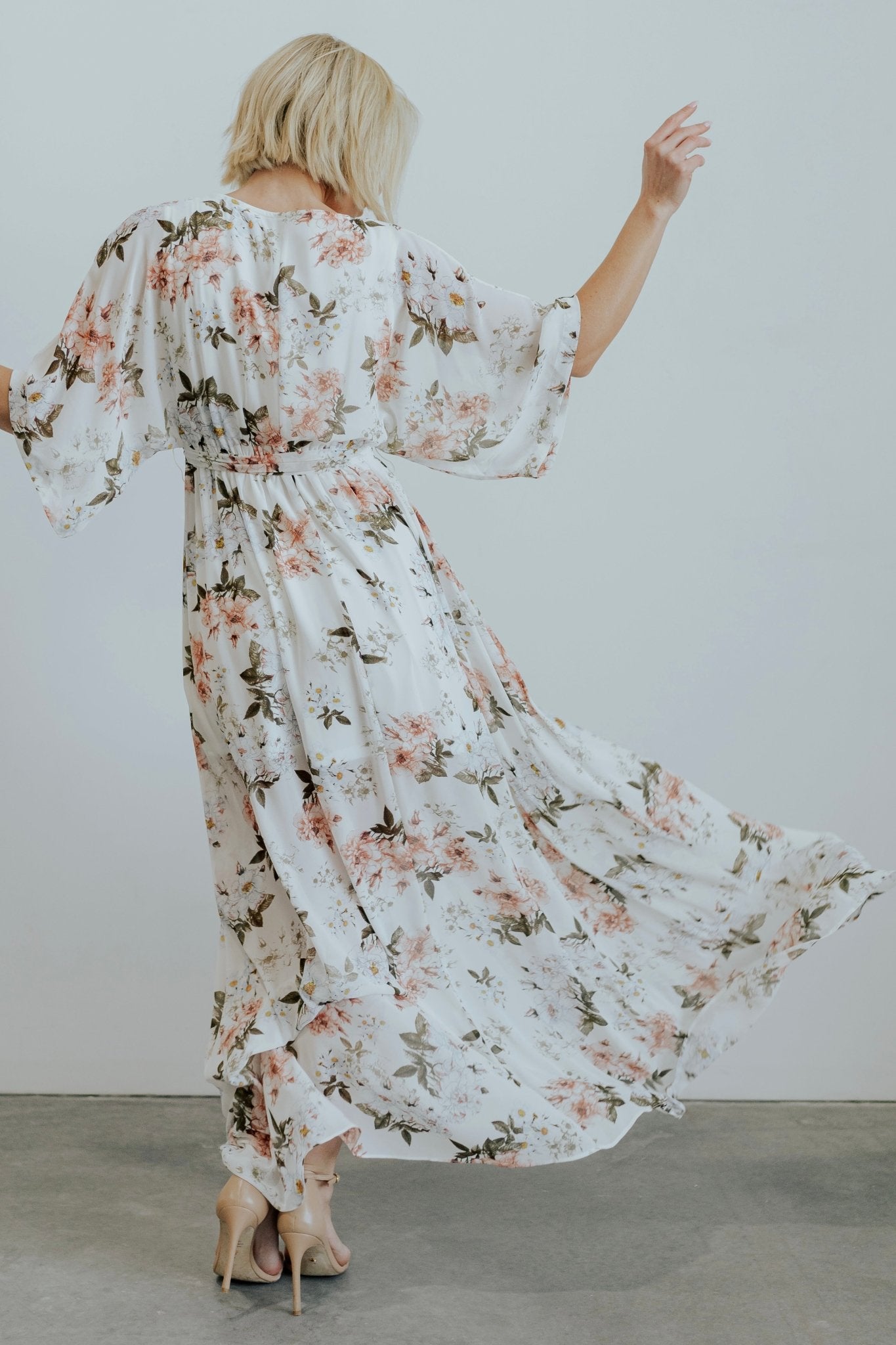 Kia Kimono Maxi Dress | White Floral Sale Genuine