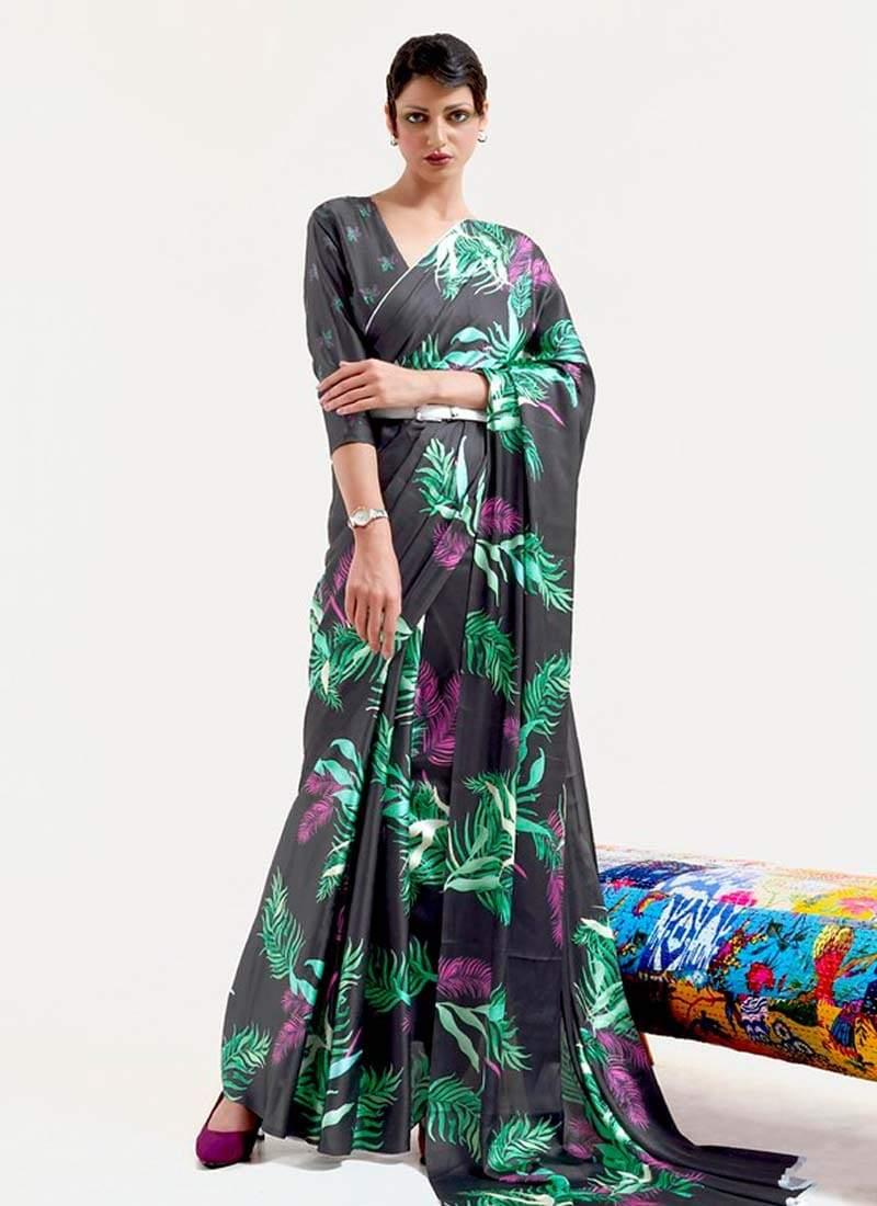 Fashionable Look Half sleeves Blouse Crepe Fabric Black Color Printed Saree Discount Fashion Style