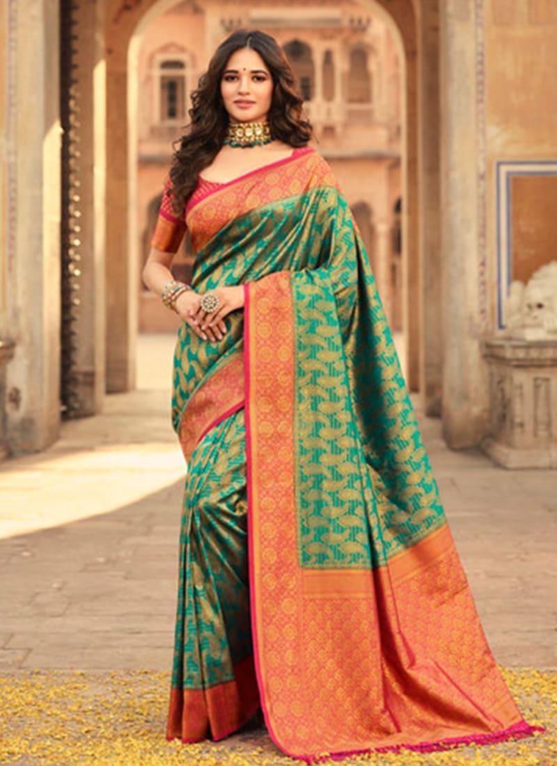 Stylish Pine Green Color Kanjiveram Soft Silk Saree With Silk Weave Cheap Sale For Cheap