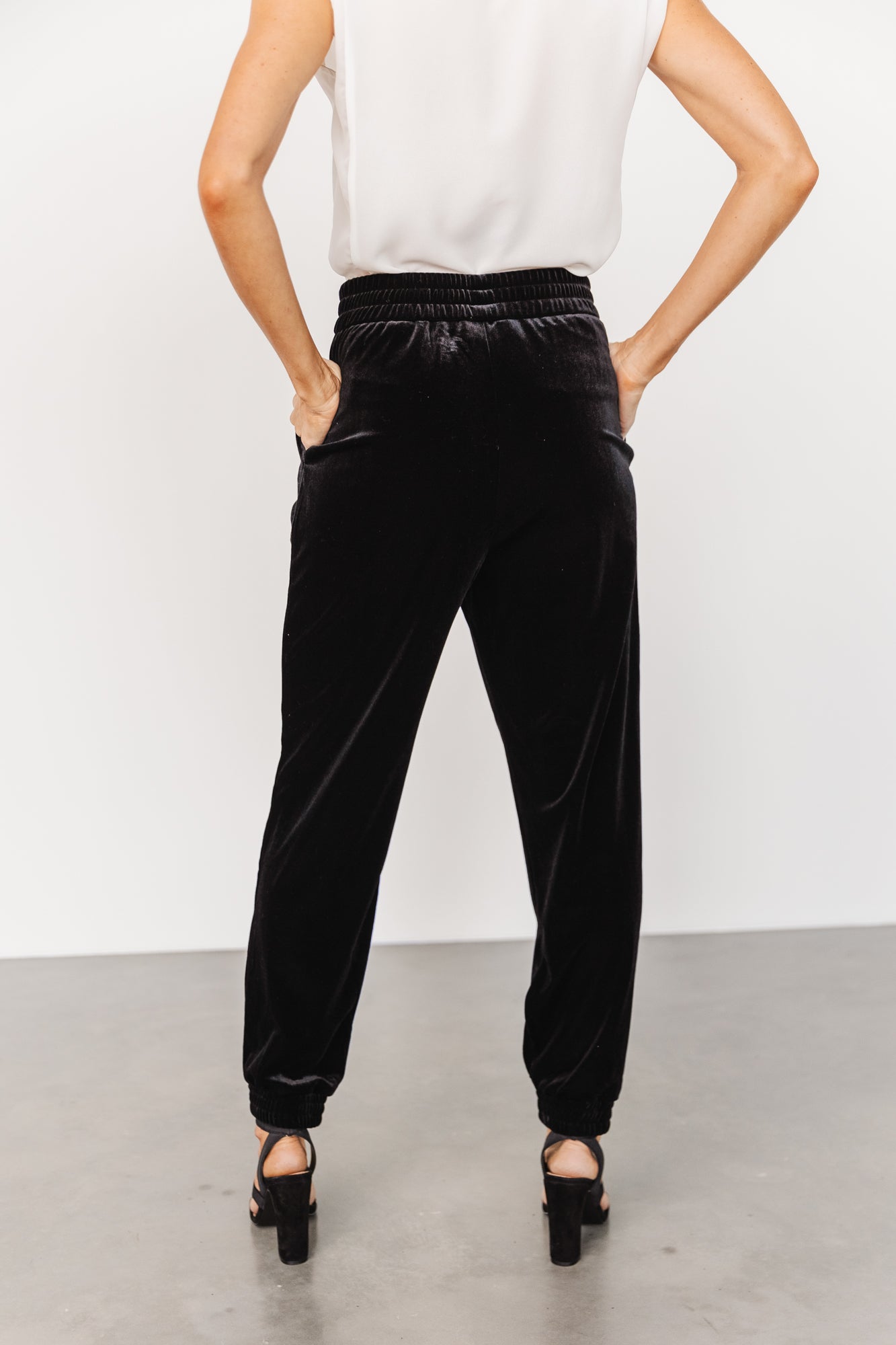 Archie Velvet Jogger Pants | Black Discount Nicekicks