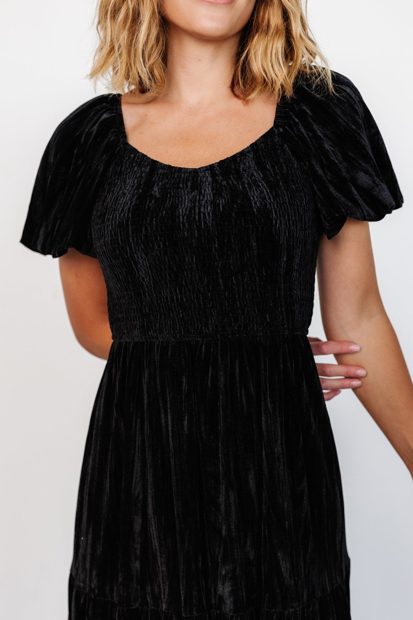 Colleen Velvet Maxi Dress | Black Best Pices