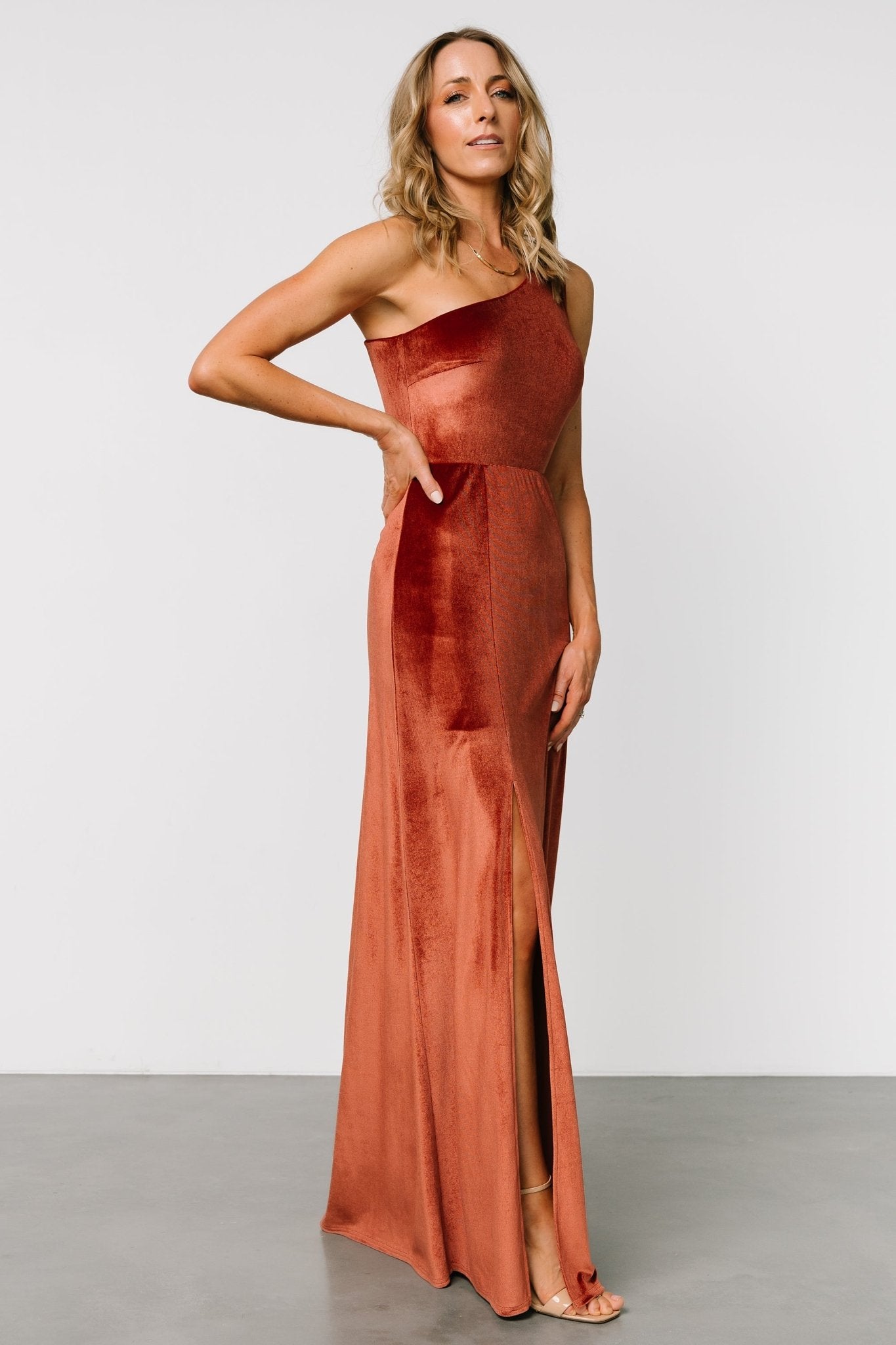 Tatiana Velvet One Shoulder Maxi Dress | Cinnamon Outlet Locations Cheap Pice