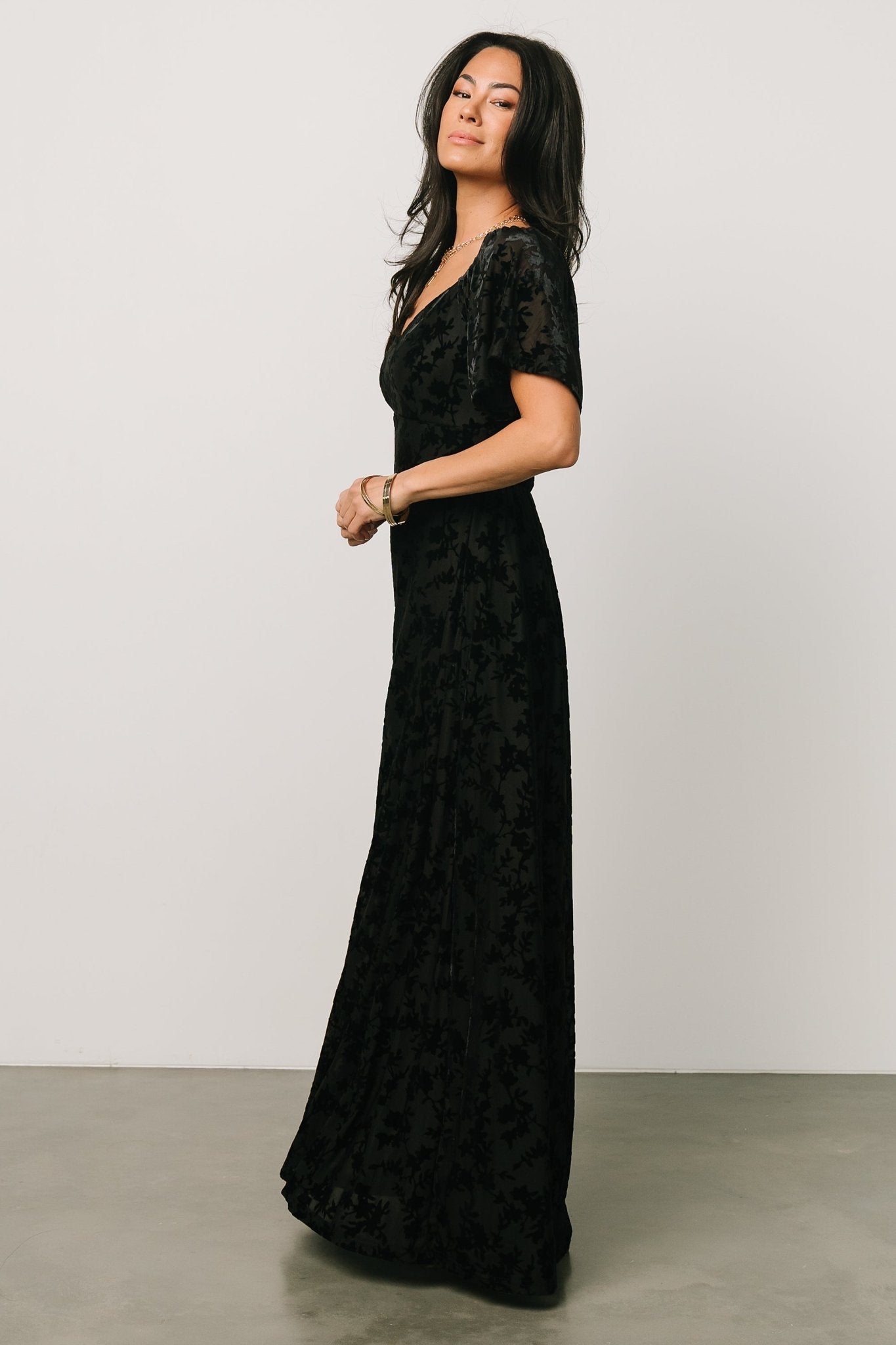 Everley Velvet Maxi Dress | Black For Sale For Sale