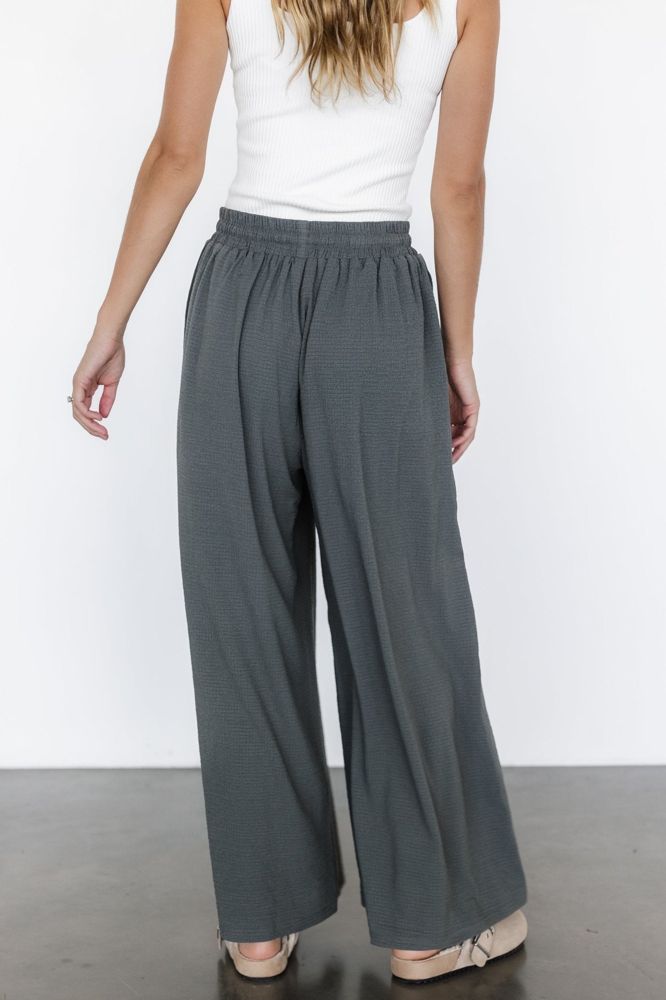 Florence Textured Pants | Olive Marketable