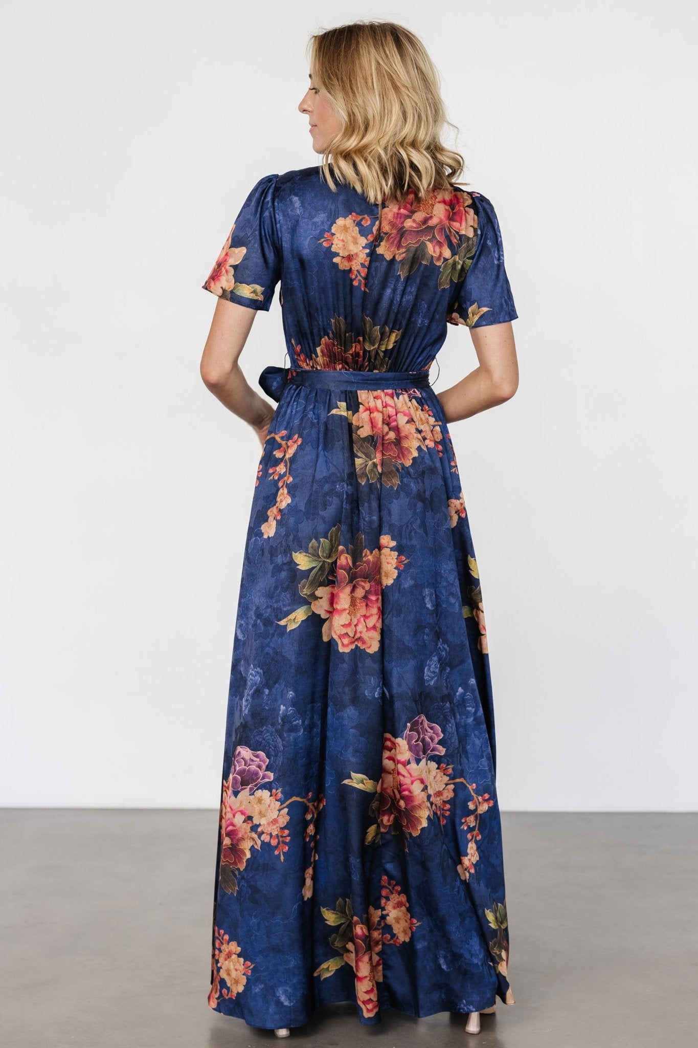 Colina Maxi Dress | Navy Floral Discount Huge Surprise