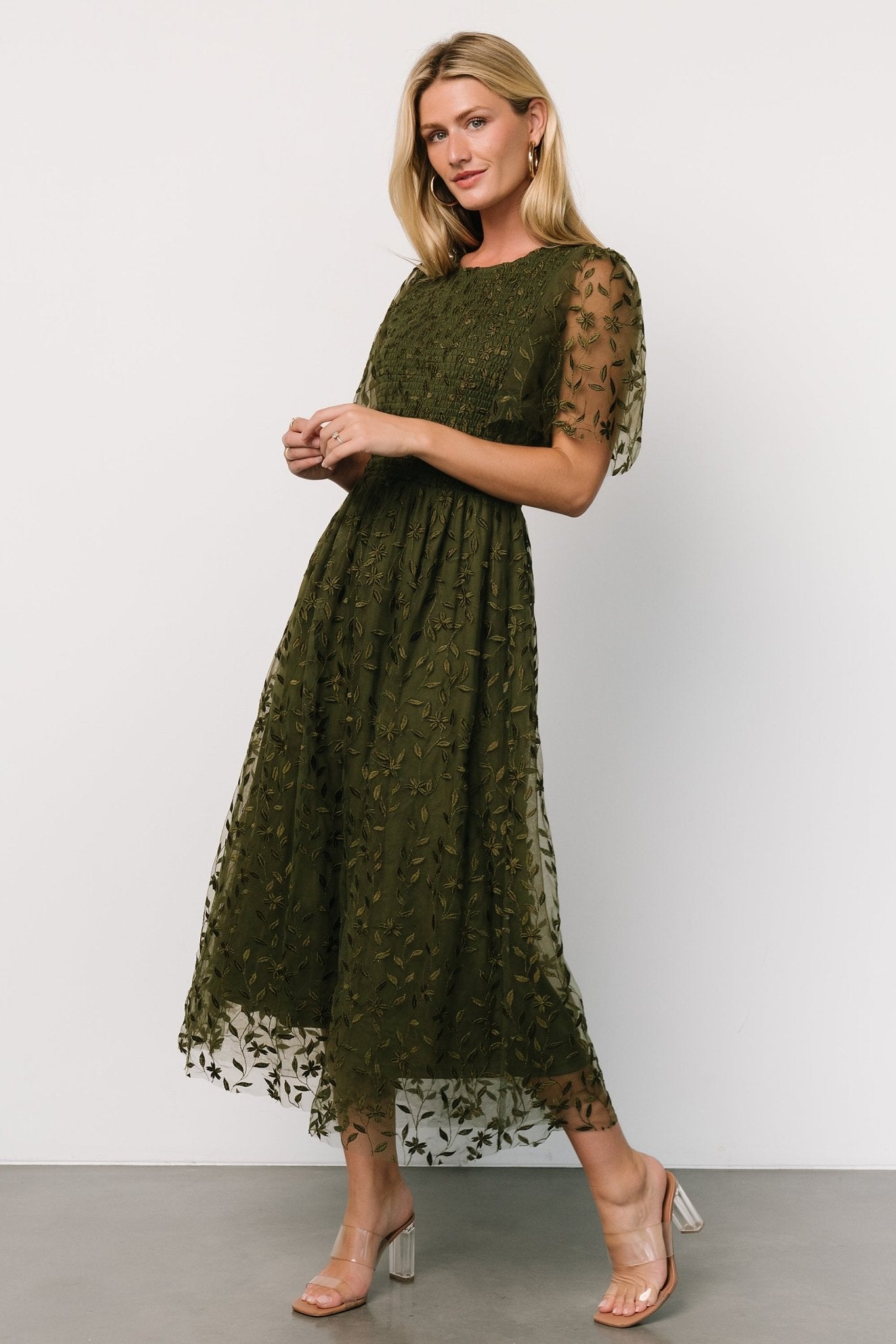 Kendra Embroidered Dress | Olive Recommend