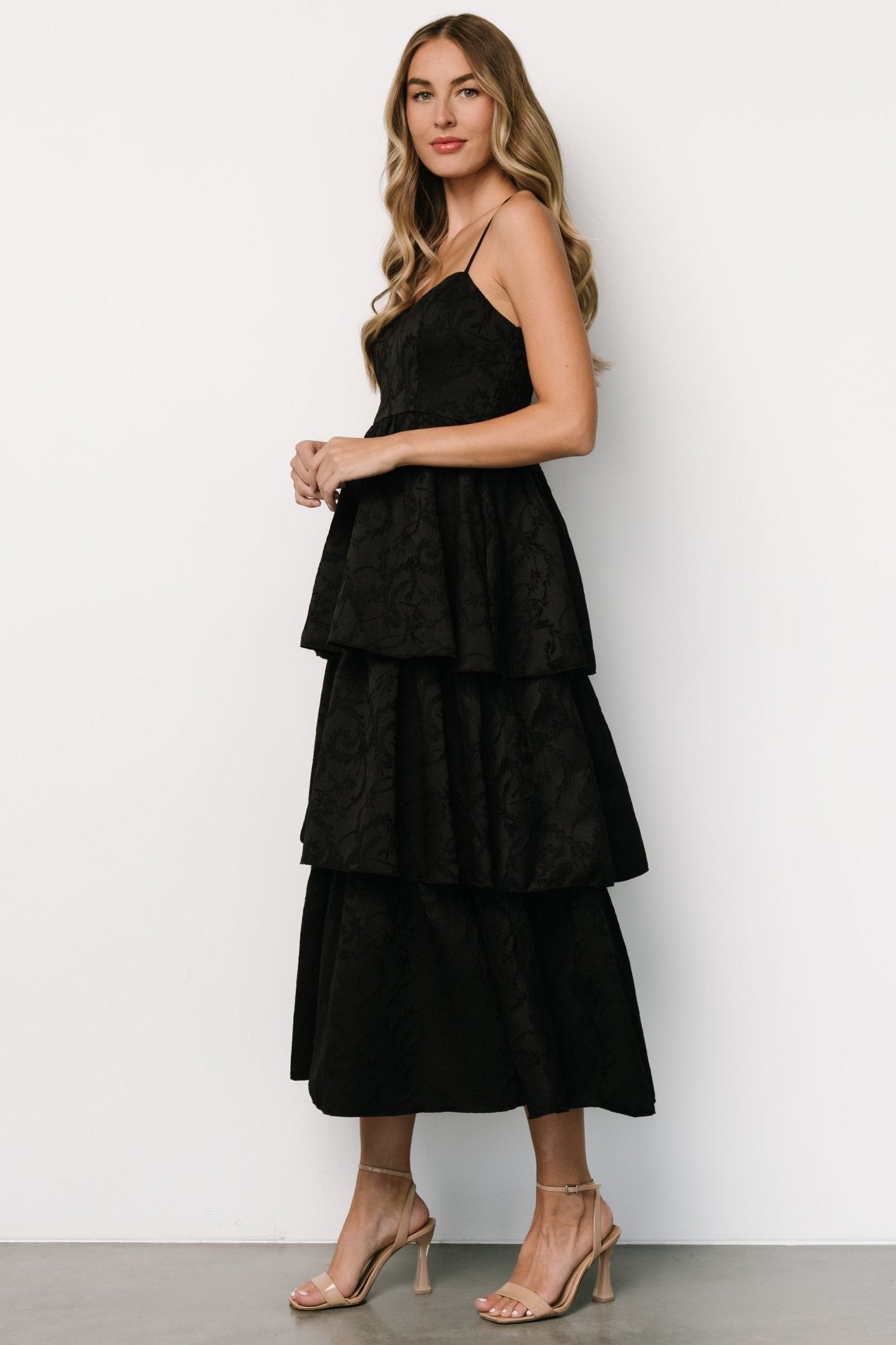 Violetta Embossed Tiered Dress | Black Cheap Pice From China