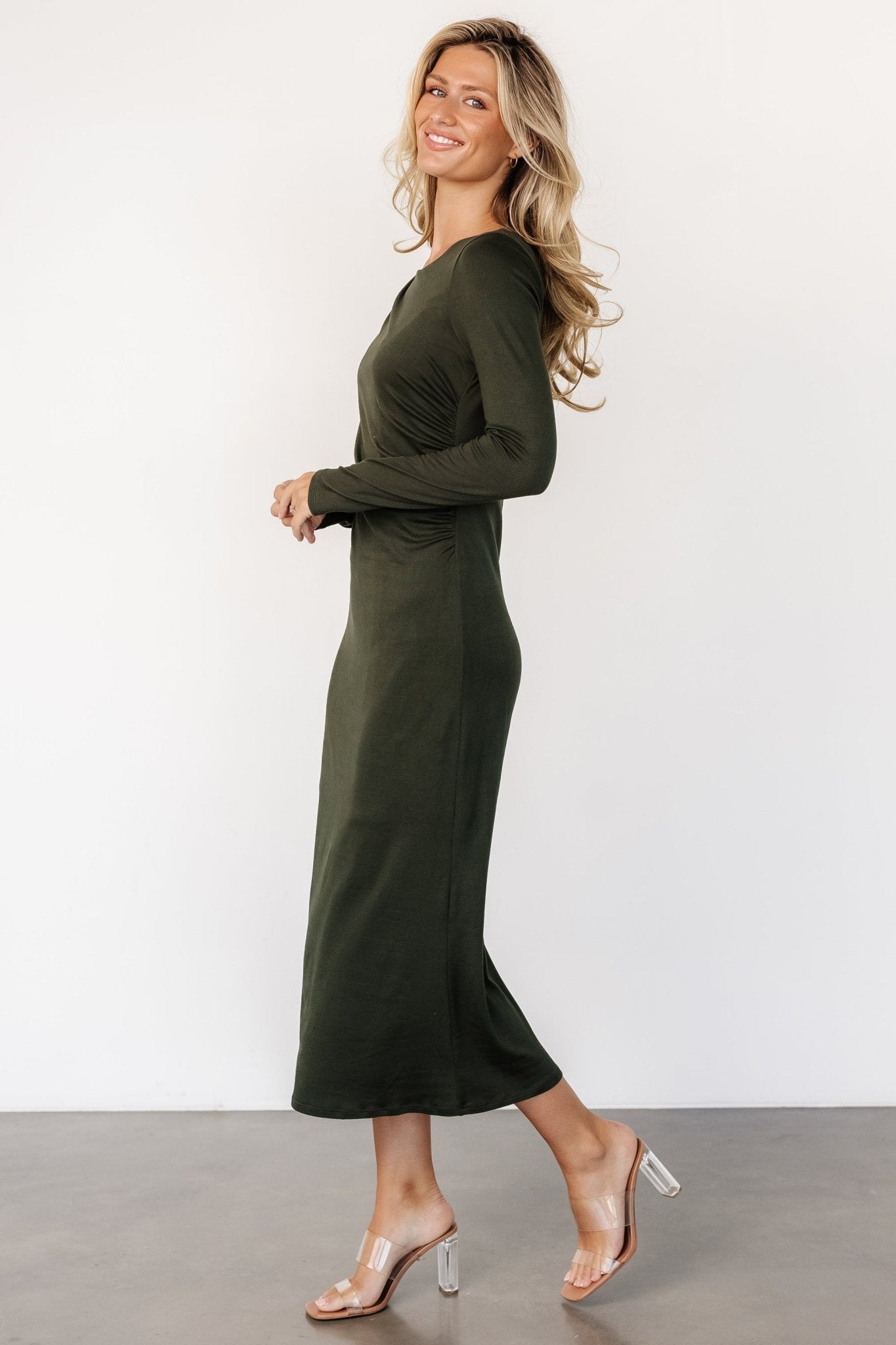 Jaelyn Ruched Dress | Olive Discount Classic