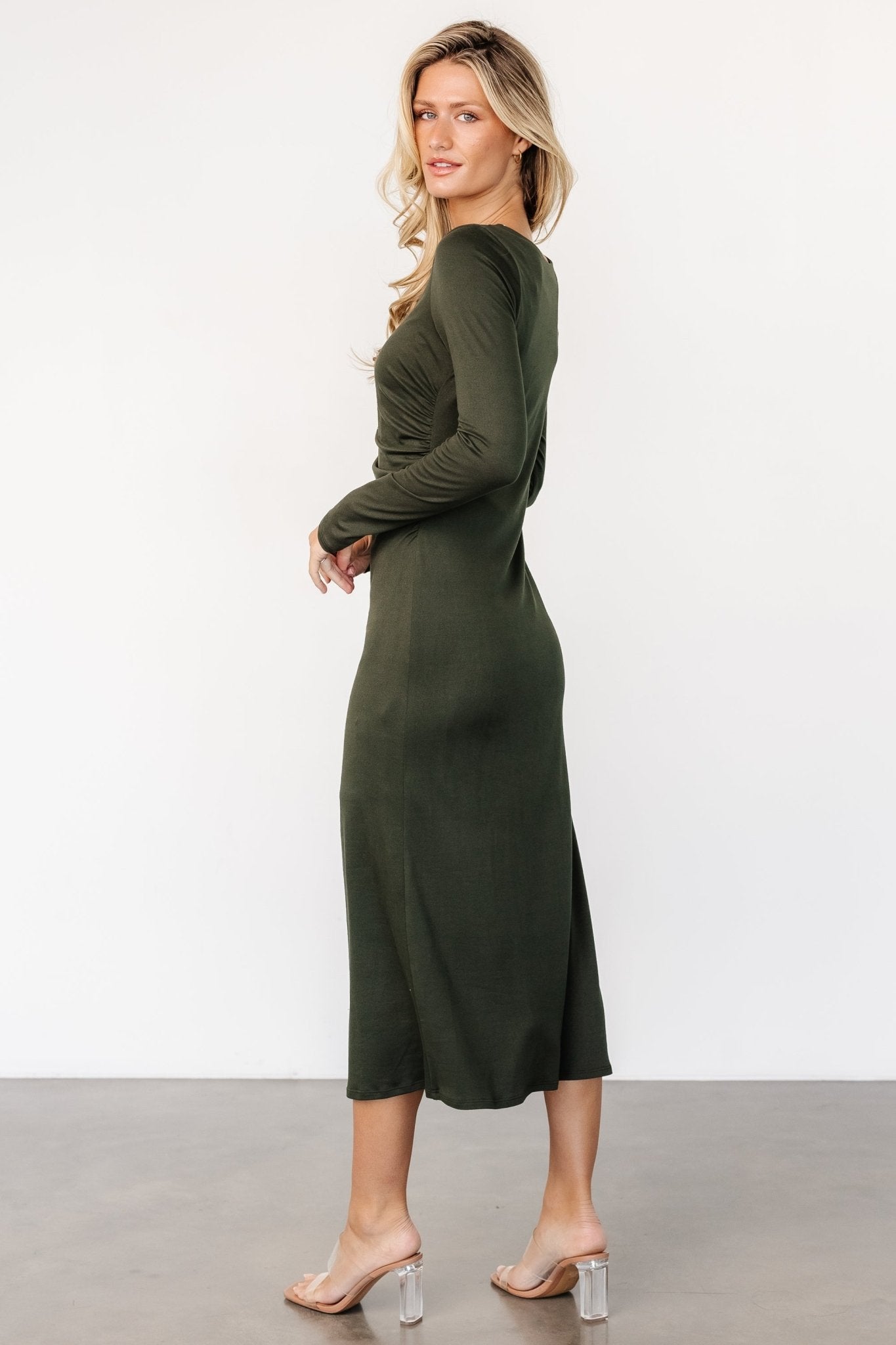 Jaelyn Ruched Dress | Olive Discount Classic