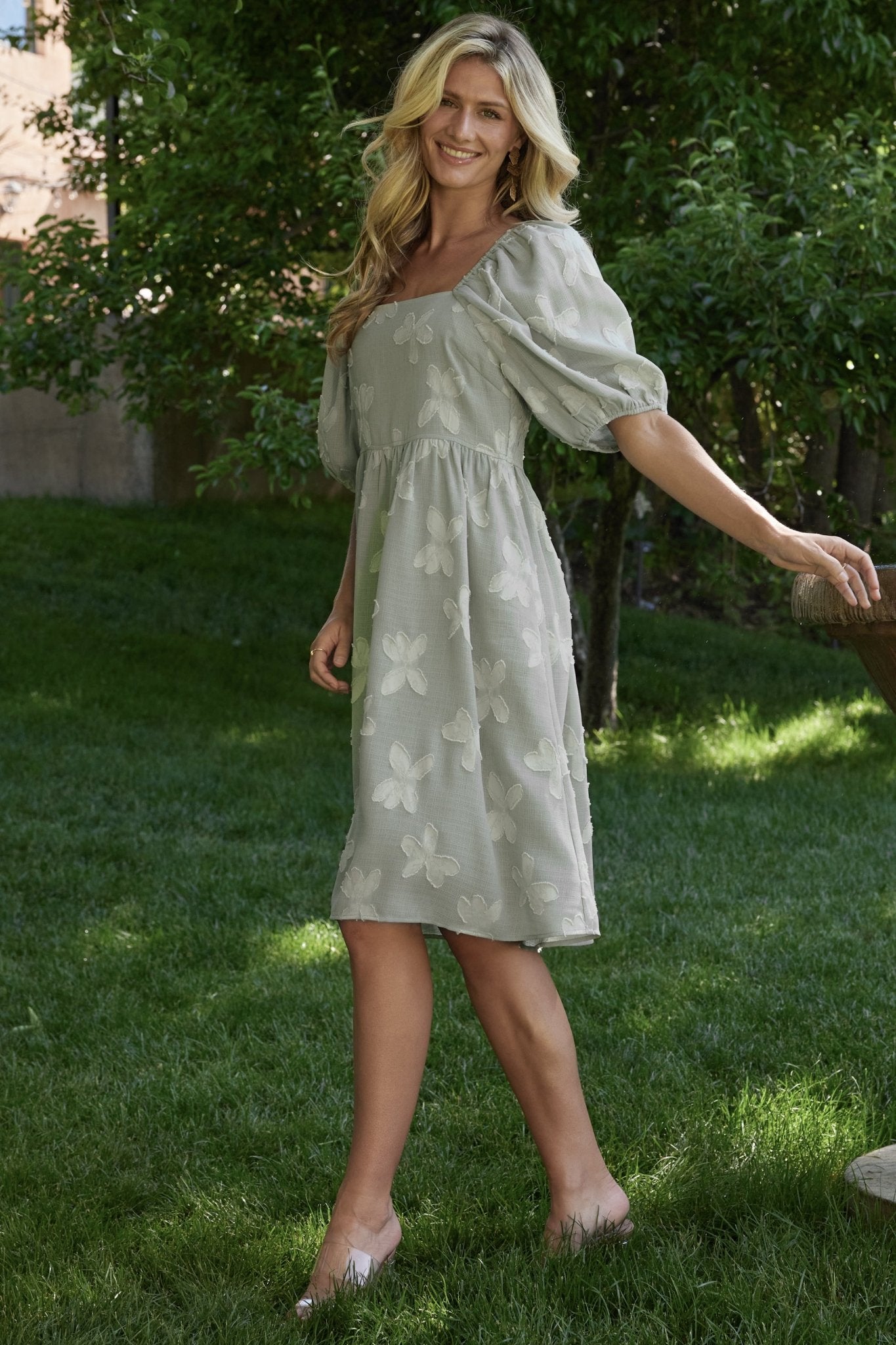 Avery Short Dress | Sage Free Shipping Best Seller