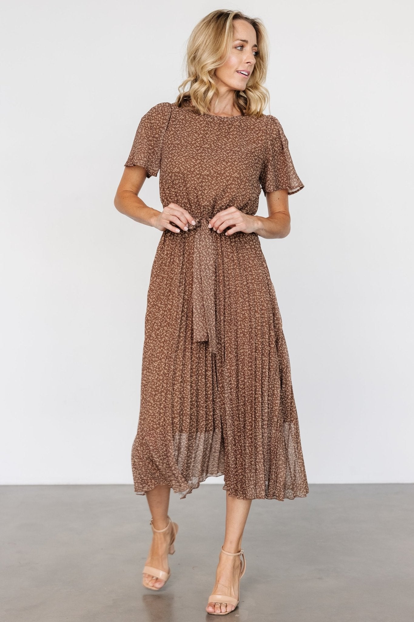 Prim Pleated Dress | Dusty Brown Print Extremely For Sale