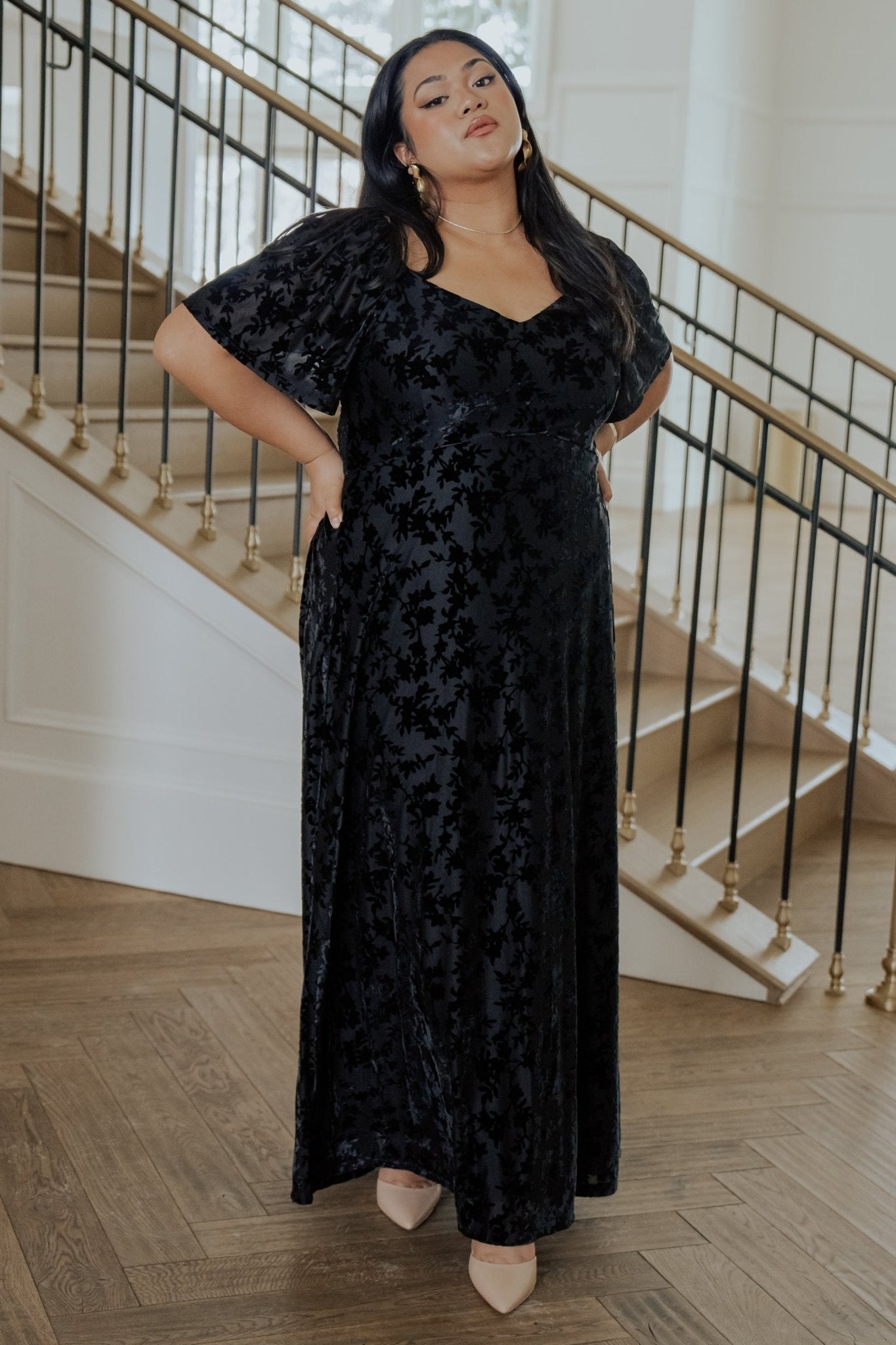 Everley Velvet Maxi Dress | Black For Sale For Sale