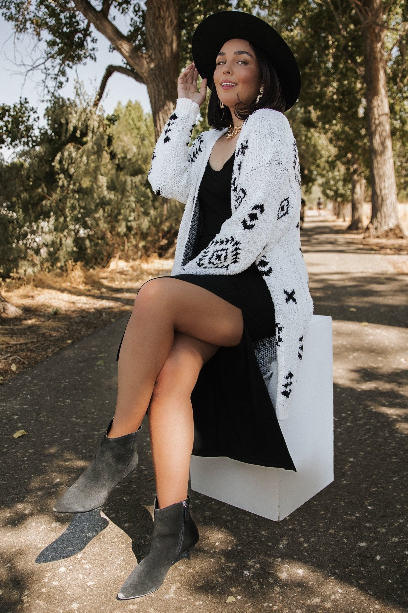 Missoula Oversized Cardigan | Off White + Black Sale For Cheap